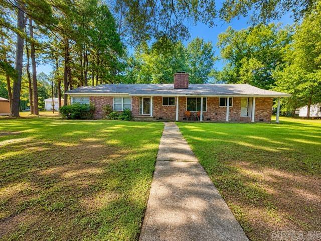 906 E Walnut  Gurdon, AR