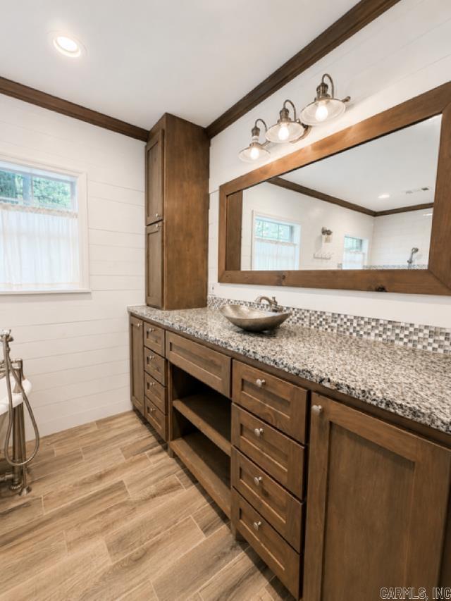 906 E Walnut  Gurdon, AR