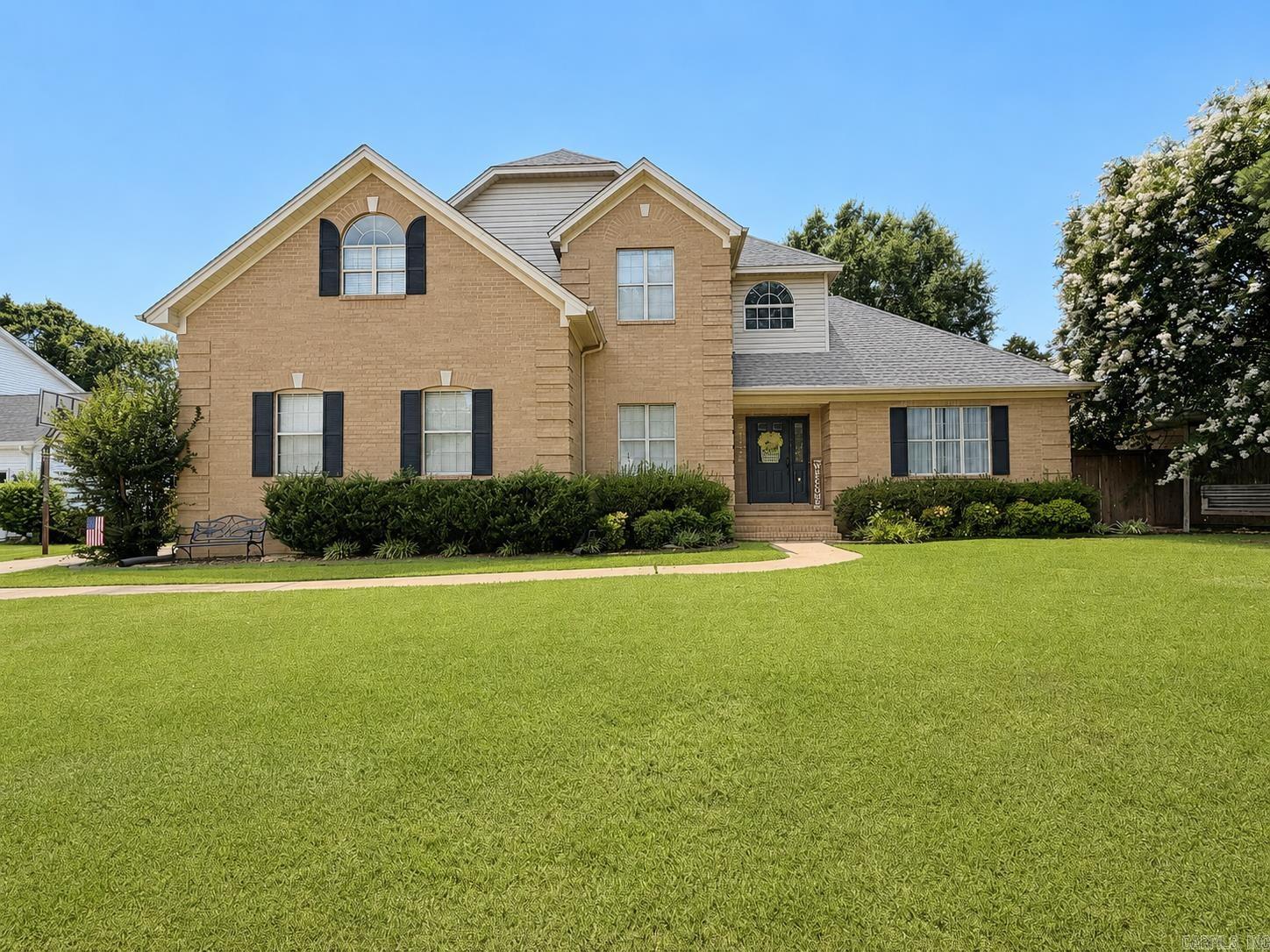 105 River Oaks Court  Searcy, AR