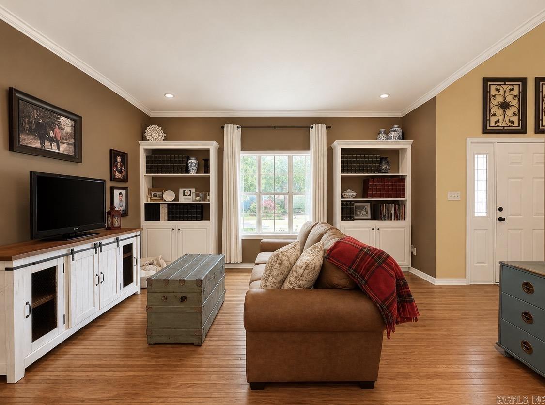 105 River Oaks Court  Searcy, AR
