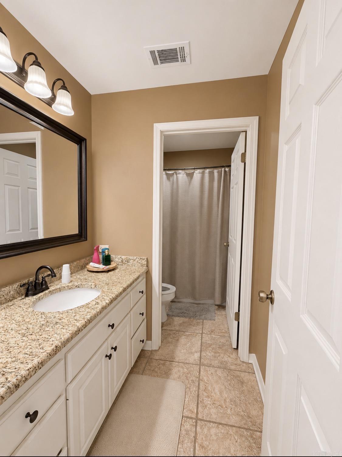 105 River Oaks Court  Searcy, AR