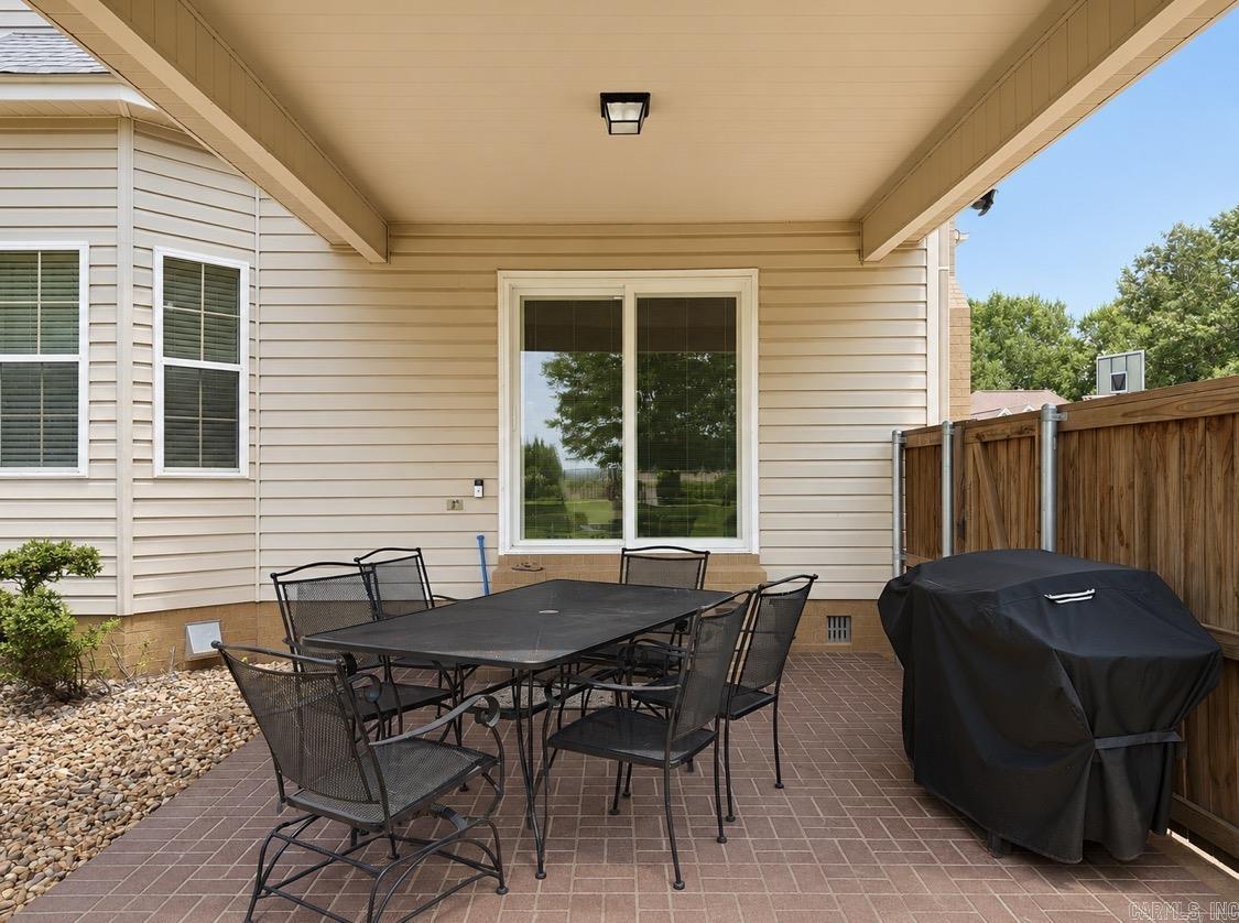 105 River Oaks Court  Searcy, AR