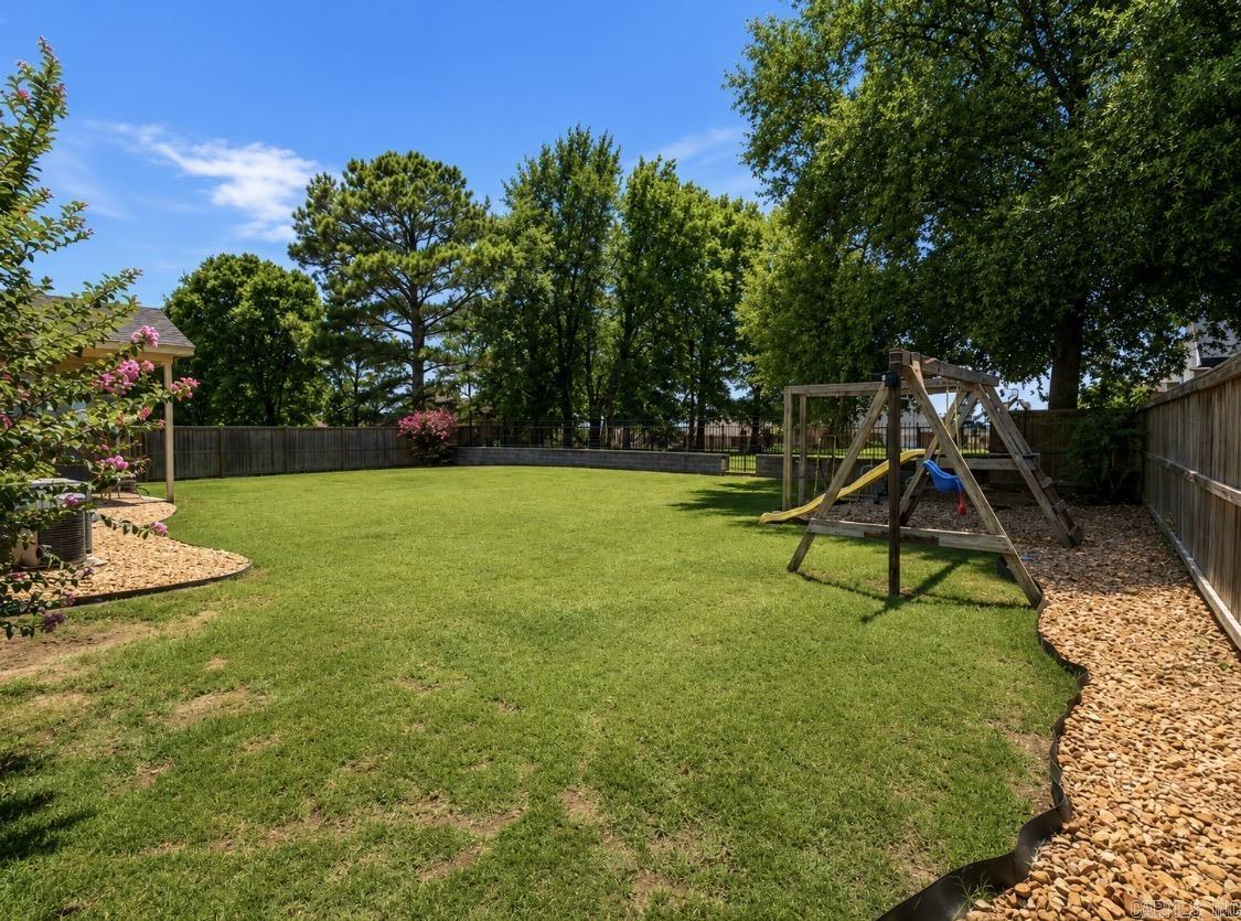 105 River Oaks Court  Searcy, AR