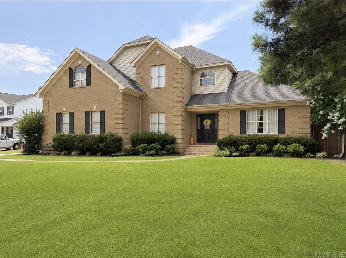 105 River Oaks Court  Searcy, AR