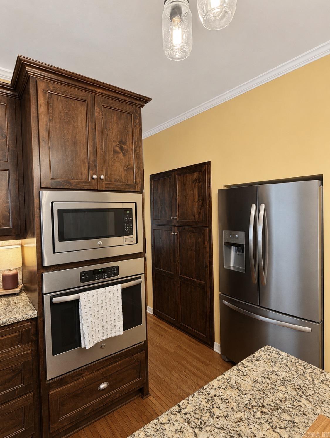 105 River Oaks Court  Searcy, AR