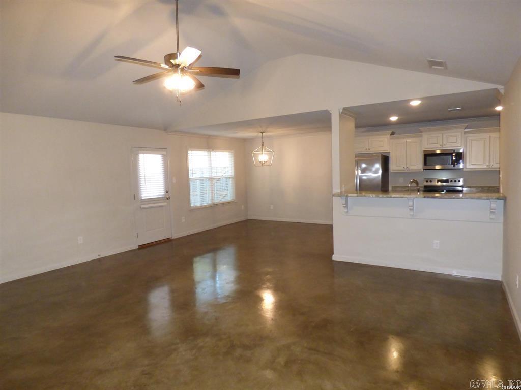 105 Kapalua  Haskell, AR
