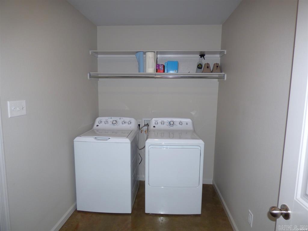 105 Kapalua  Haskell, AR