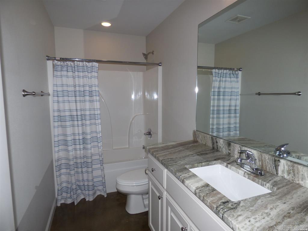 105 Kapalua  Haskell, AR