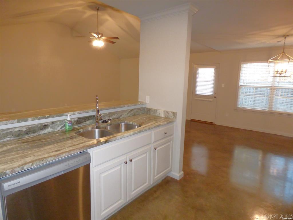 105 Kapalua  Haskell, AR