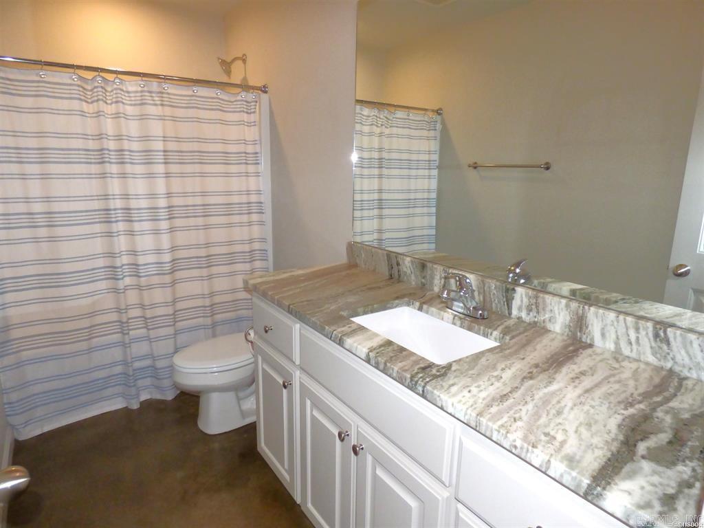 105 Kapalua  Haskell, AR