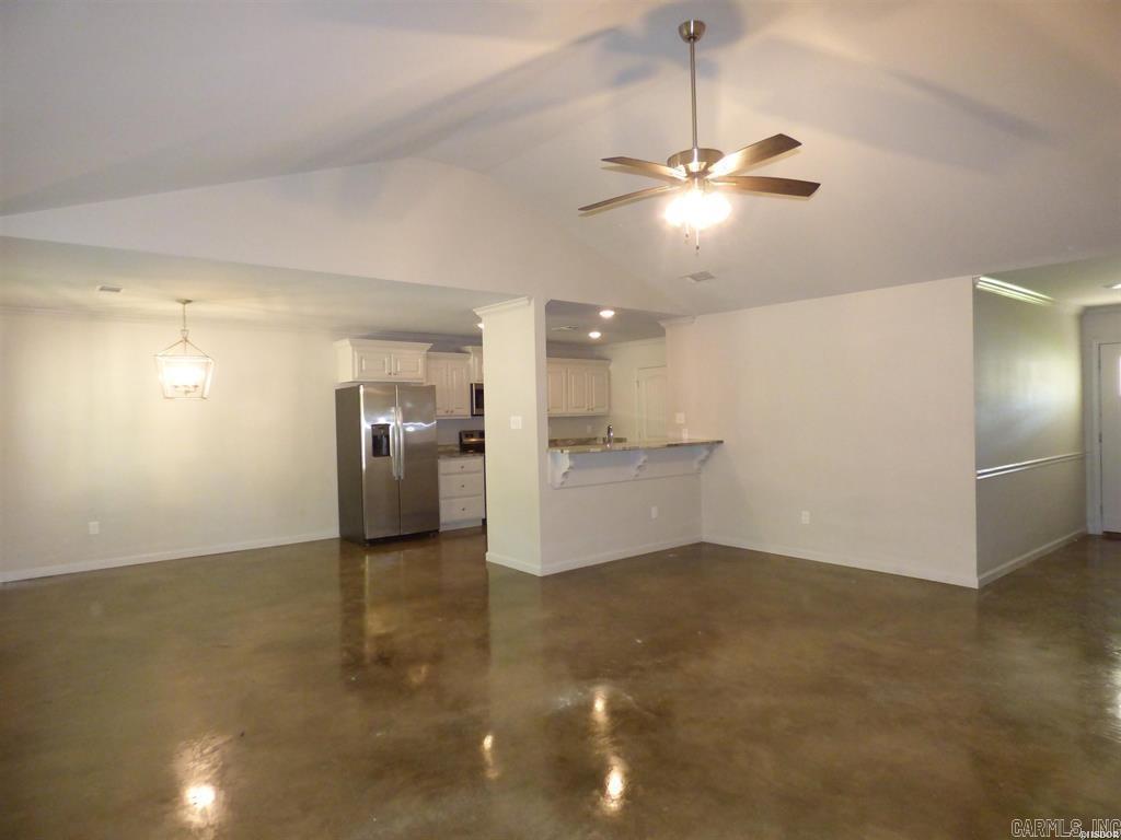 105 Kapalua  Haskell, AR