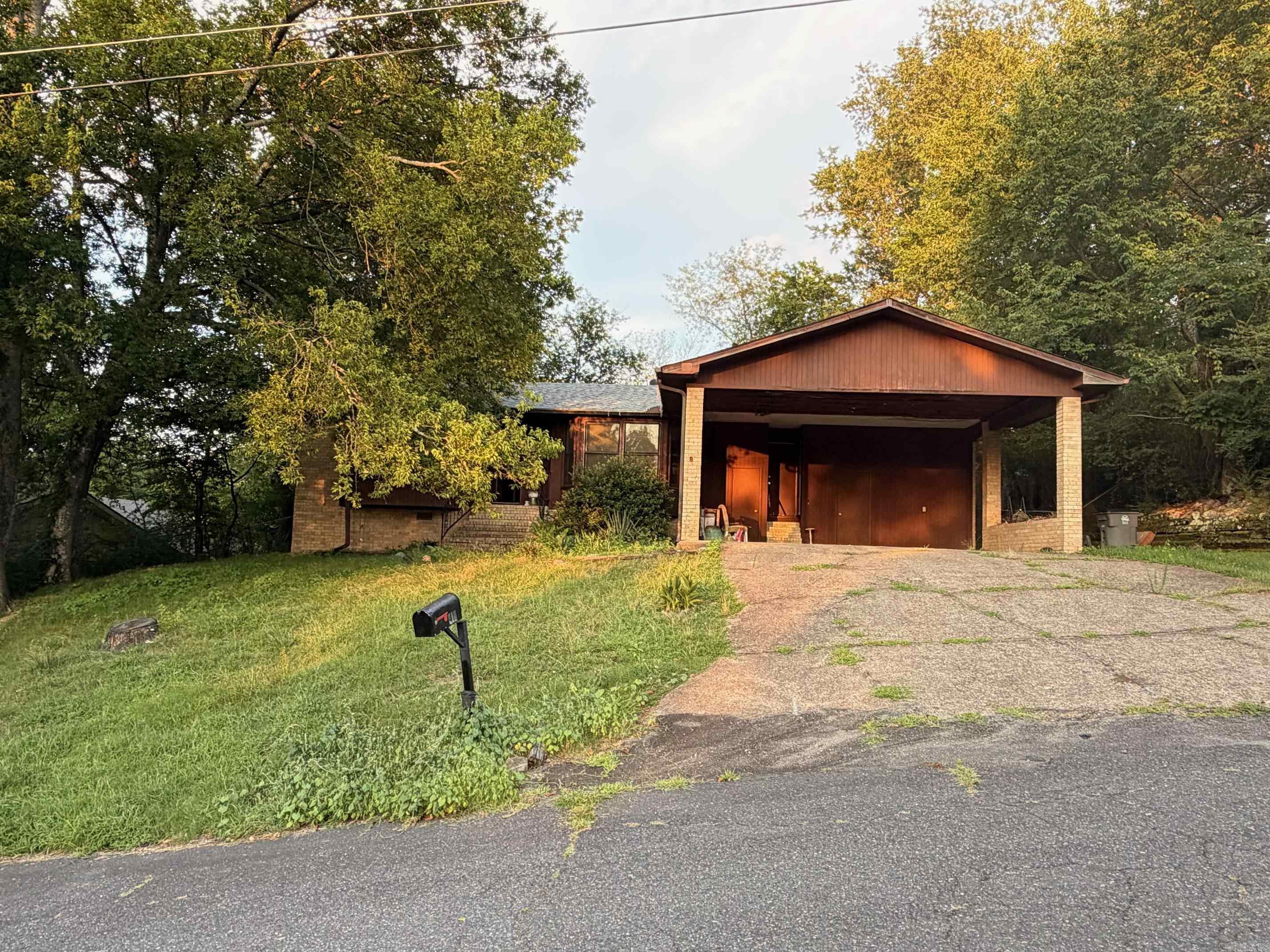 411 McKay  Hot Springs, AR