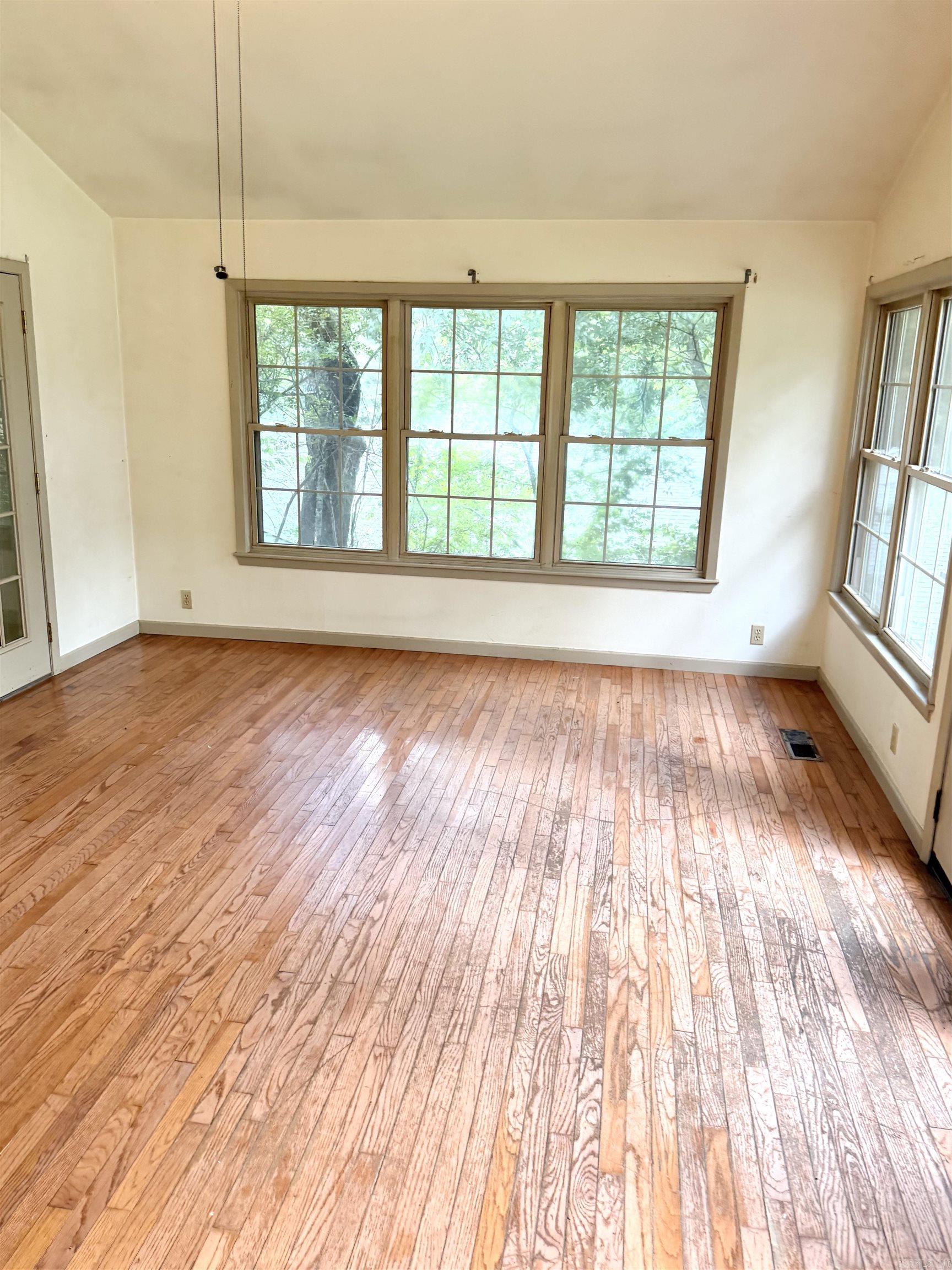 411 McKay  Hot Springs, AR
