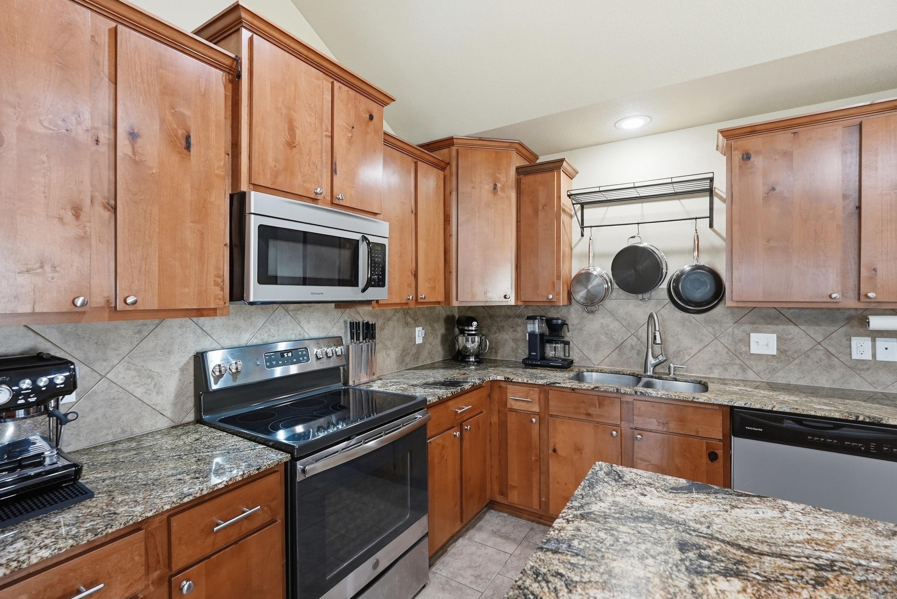 1325 Bobali Gdns  Conway, AR