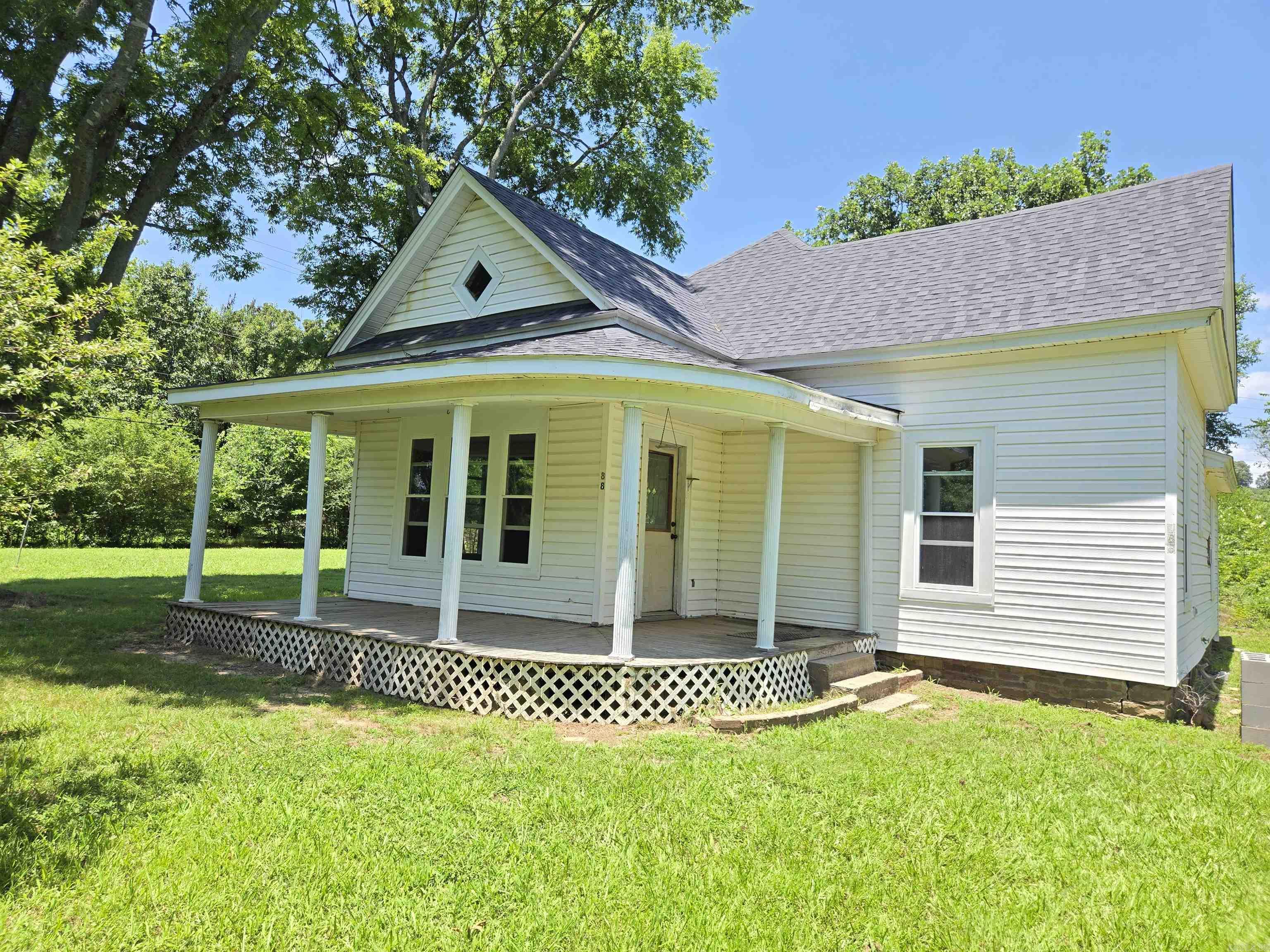 188 W Commercial  Ratcliff, AR