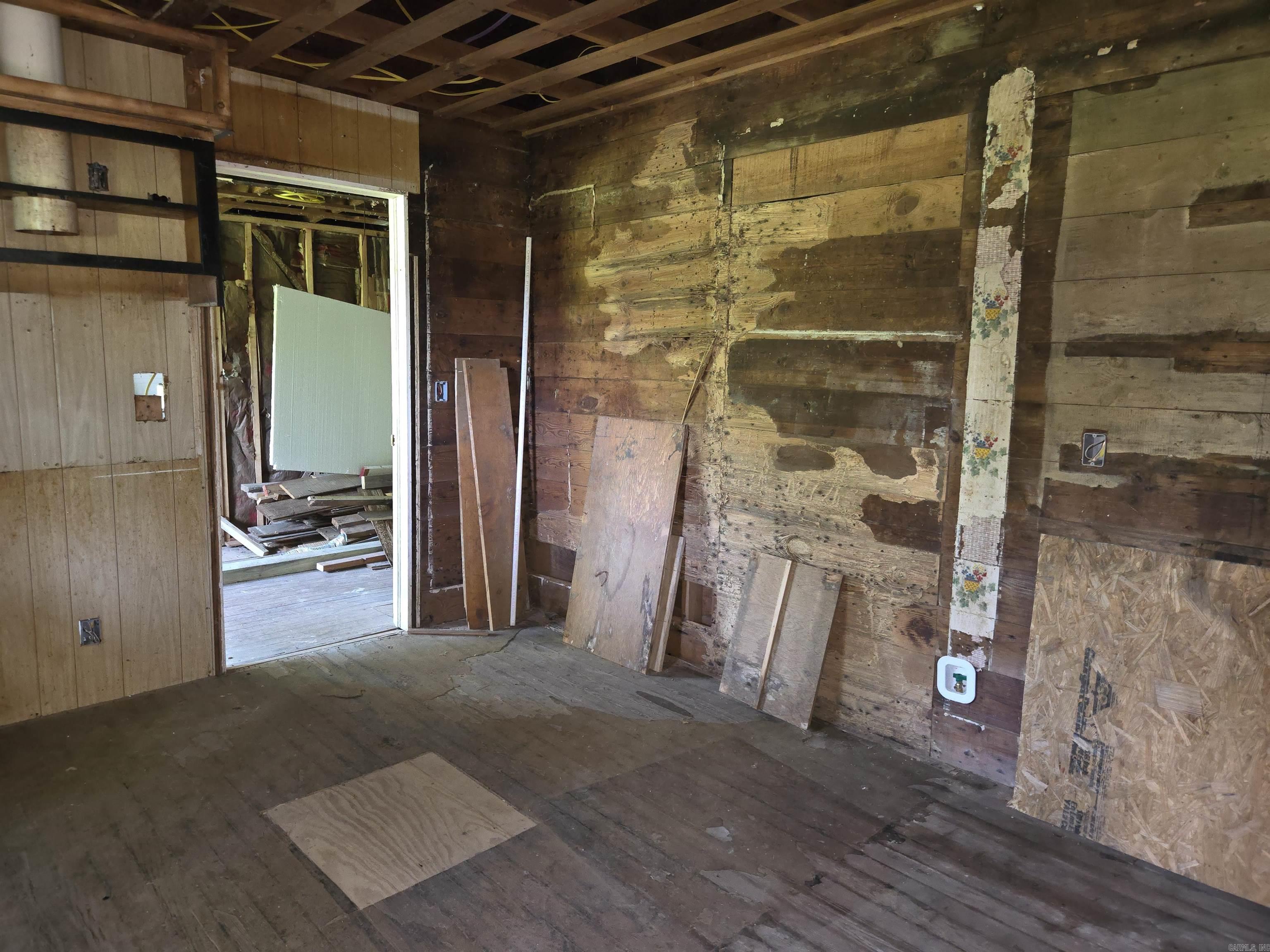 188 W Commercial  Ratcliff, AR
