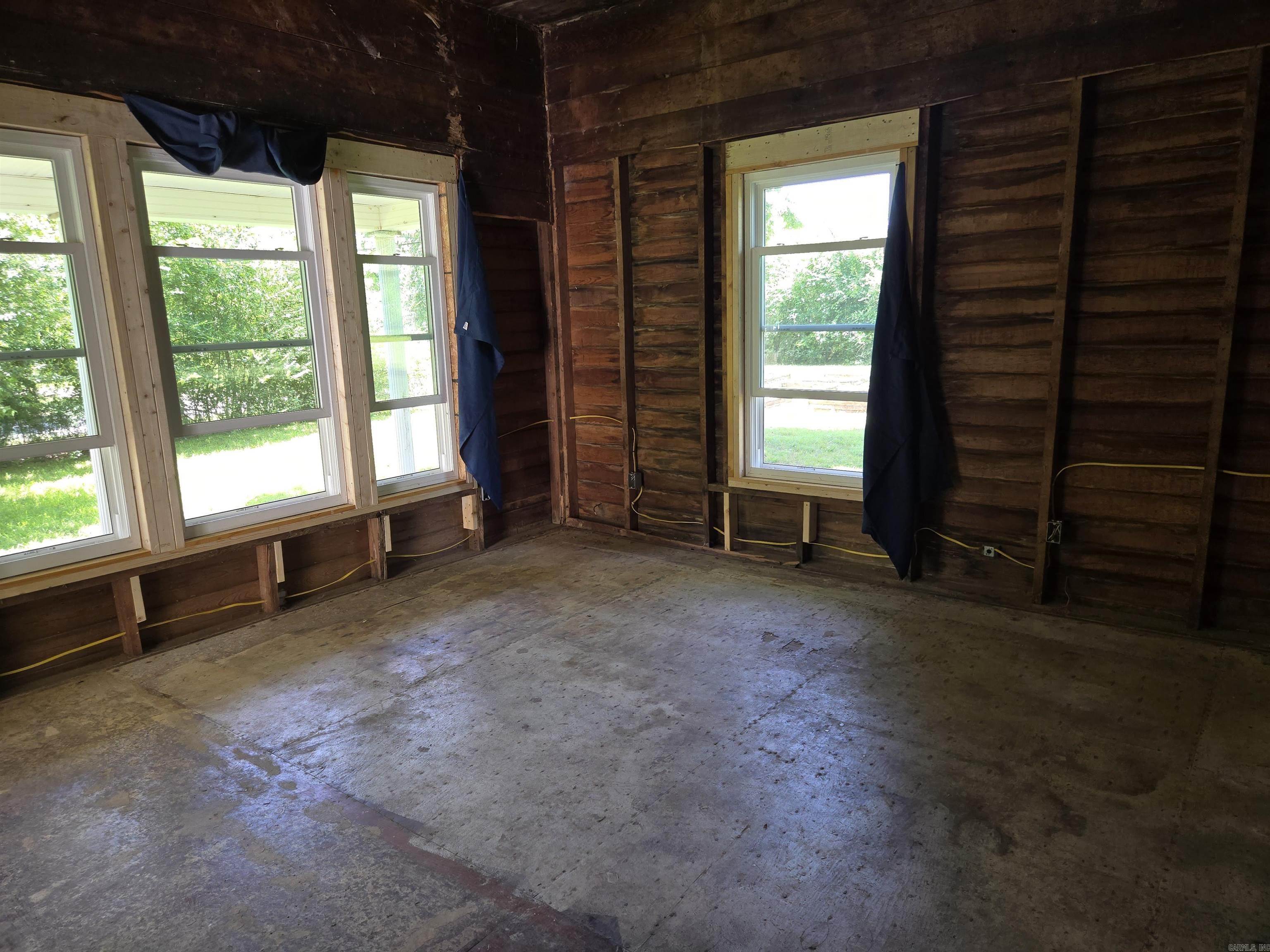 188 W Commercial  Ratcliff, AR