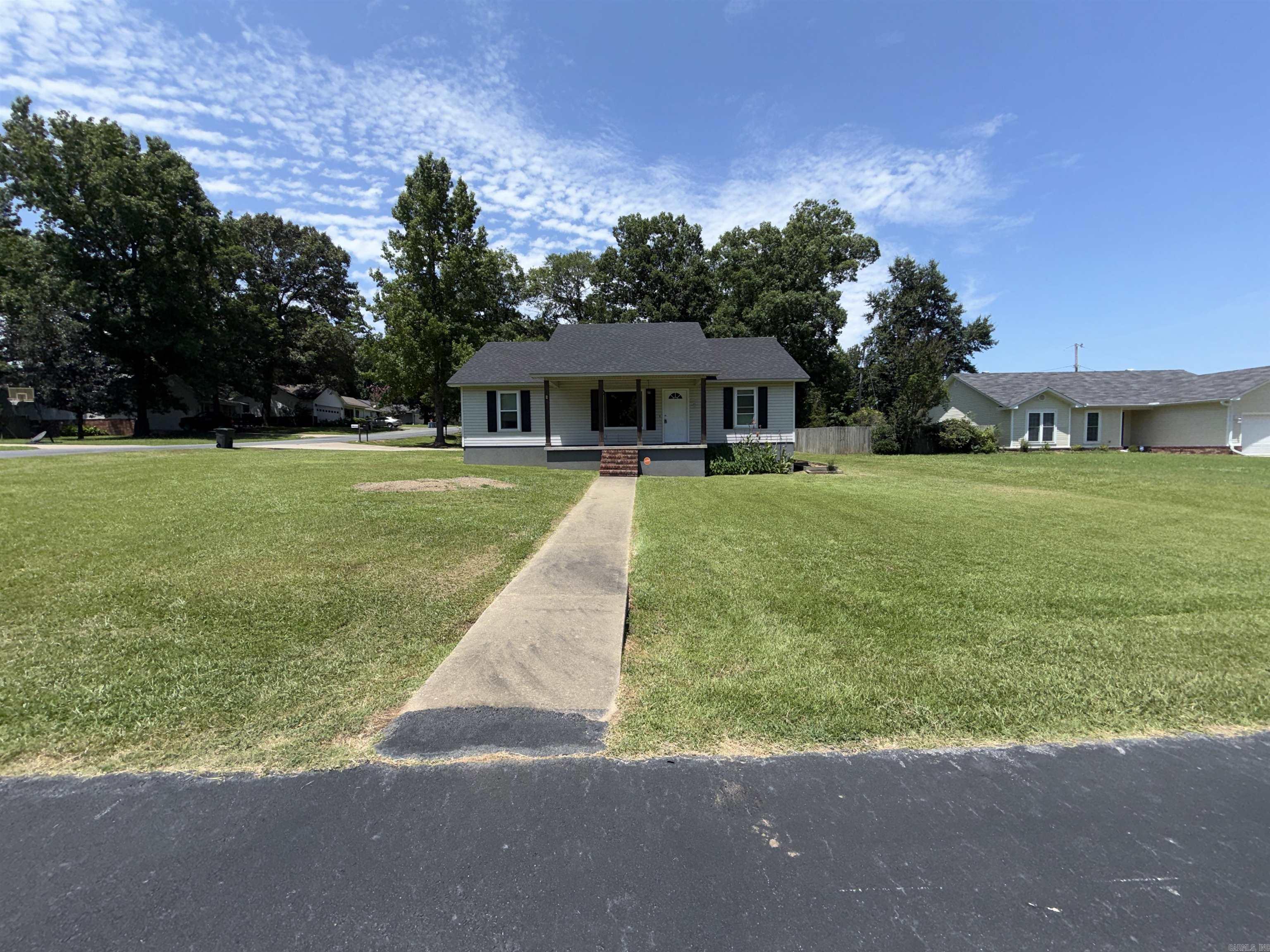 36  Valley Court  Sheridan, AR
