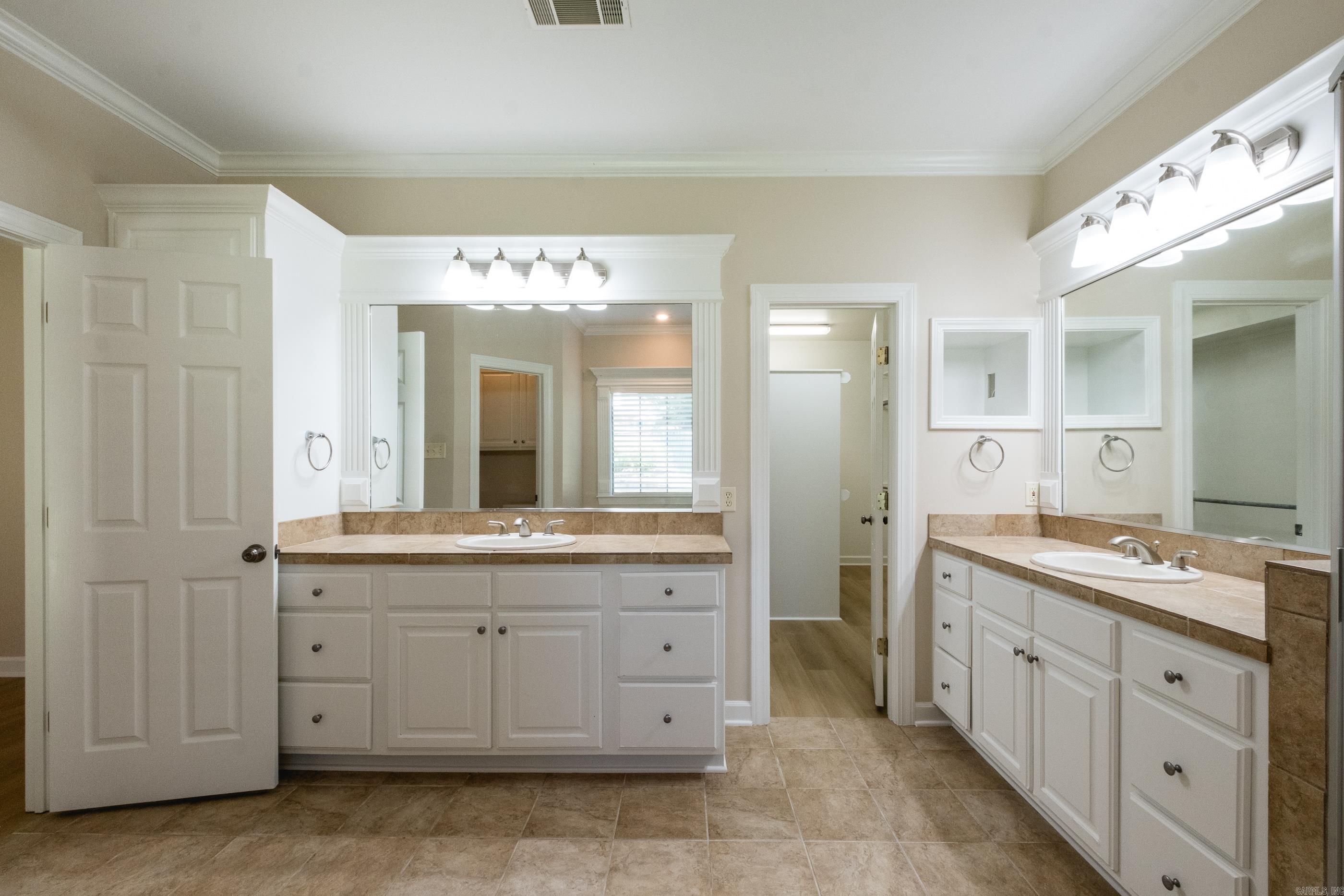 49 Laval  Little Rock, AR