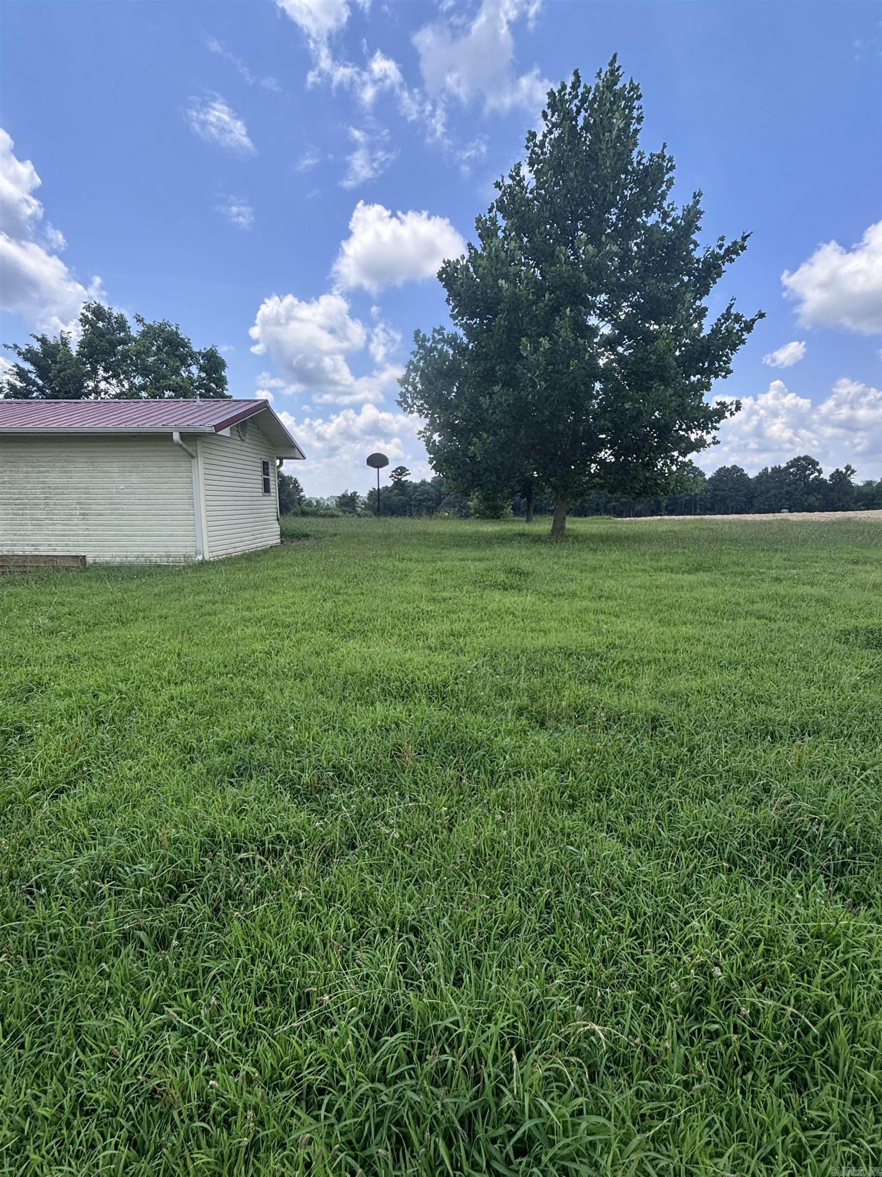147 Young Loop  Umpire, AR