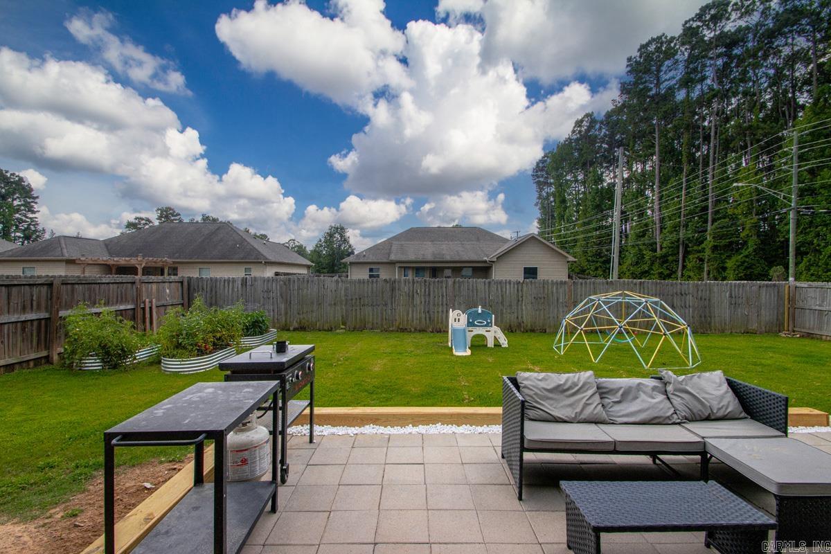 1013 Elkhart Loop  Bryant, AR