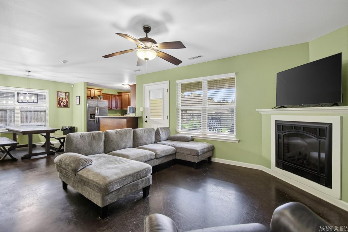 1013 Elkhart Loop  Bryant, AR