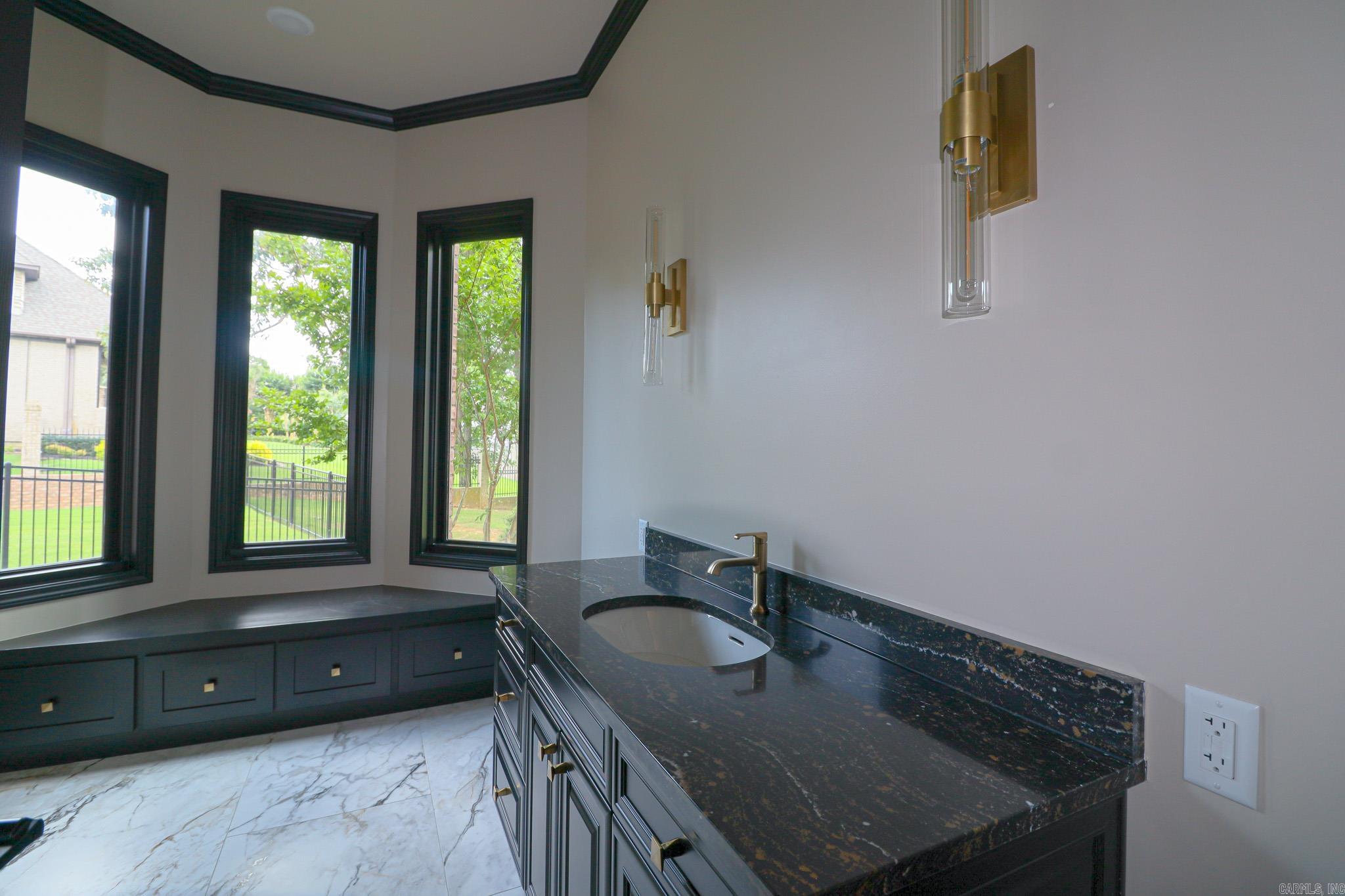 2911 Ridgepointe Drive Jonesboro, AR 72404