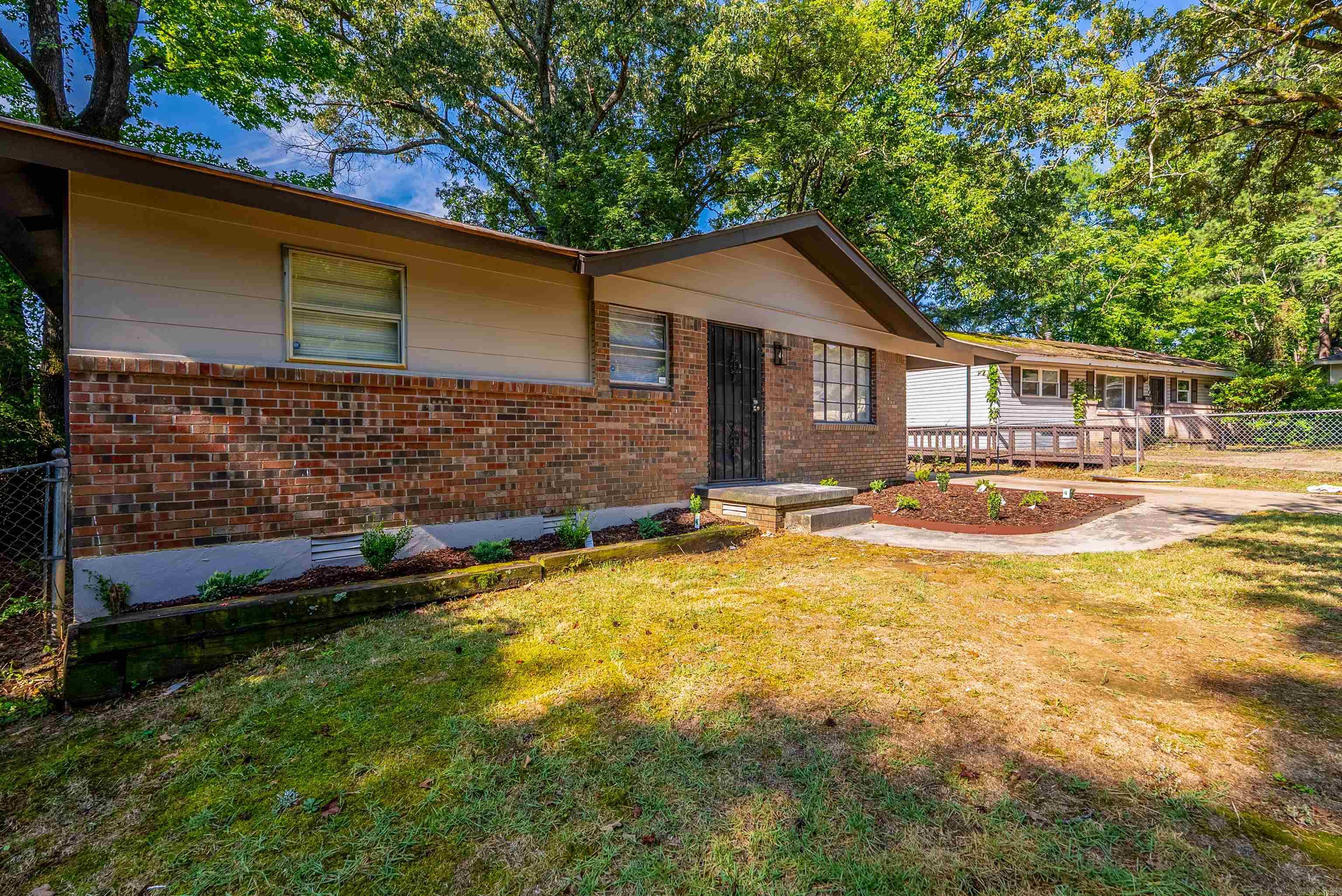 35 Clifton  Little Rock, AR