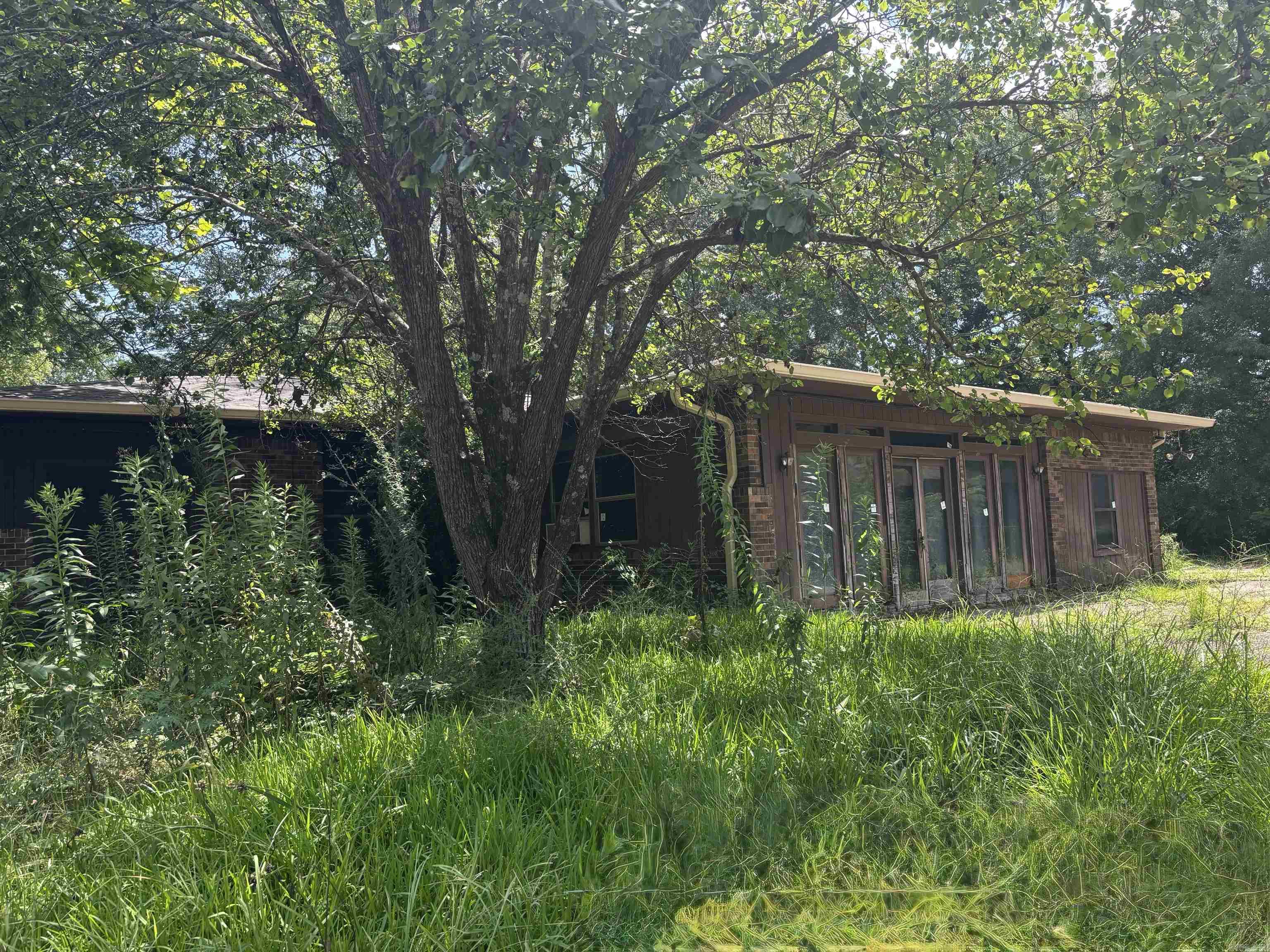 1306 SW Avenue  El Dorado, AR