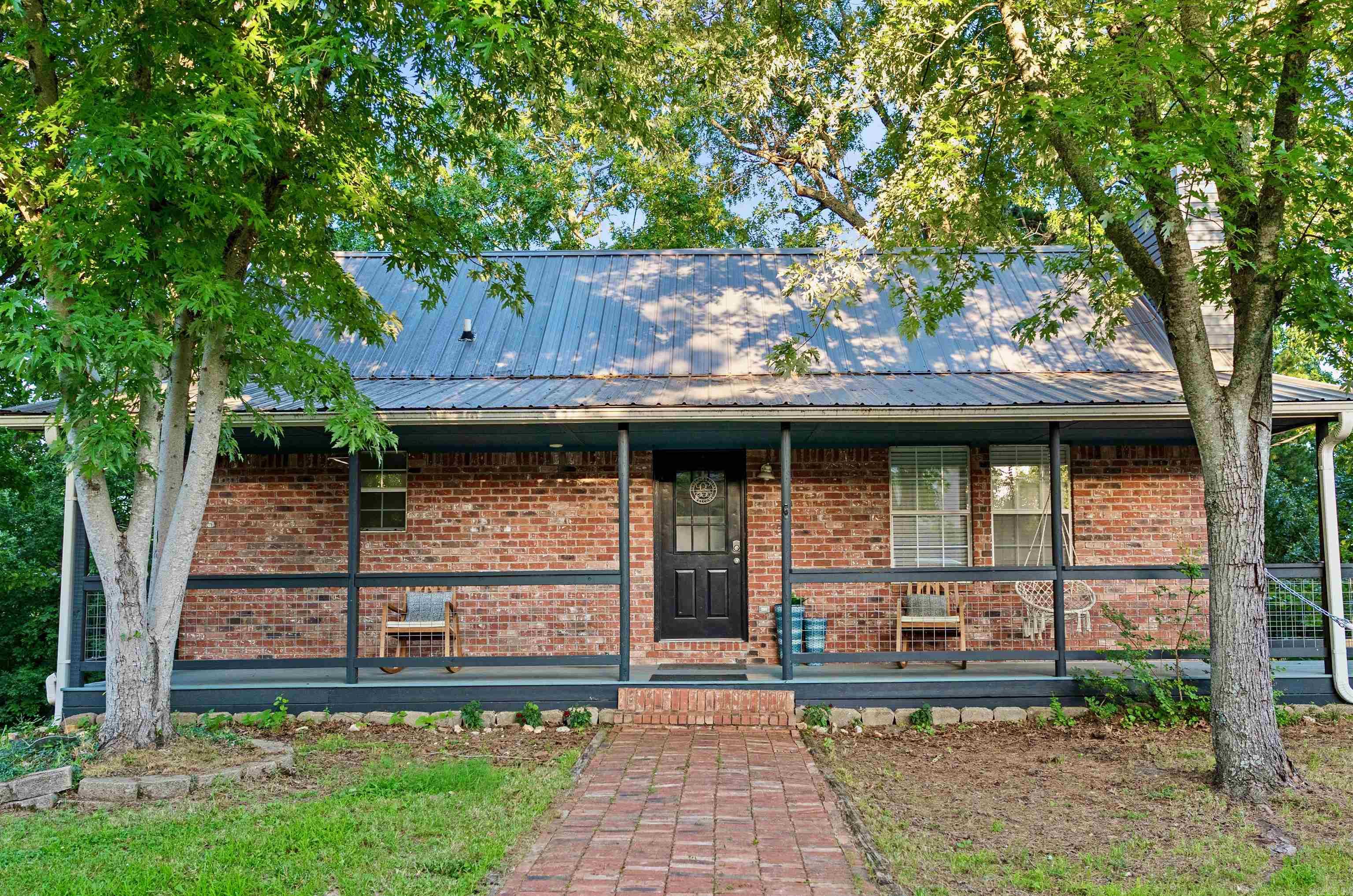 8210 Chestnut  Rogers, AR