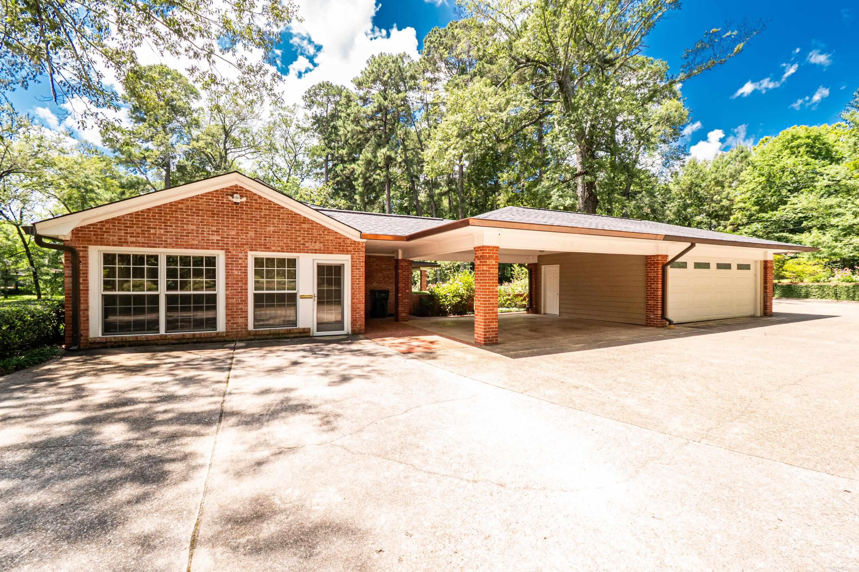 1700 N Calion Rd  El Dorado, AR