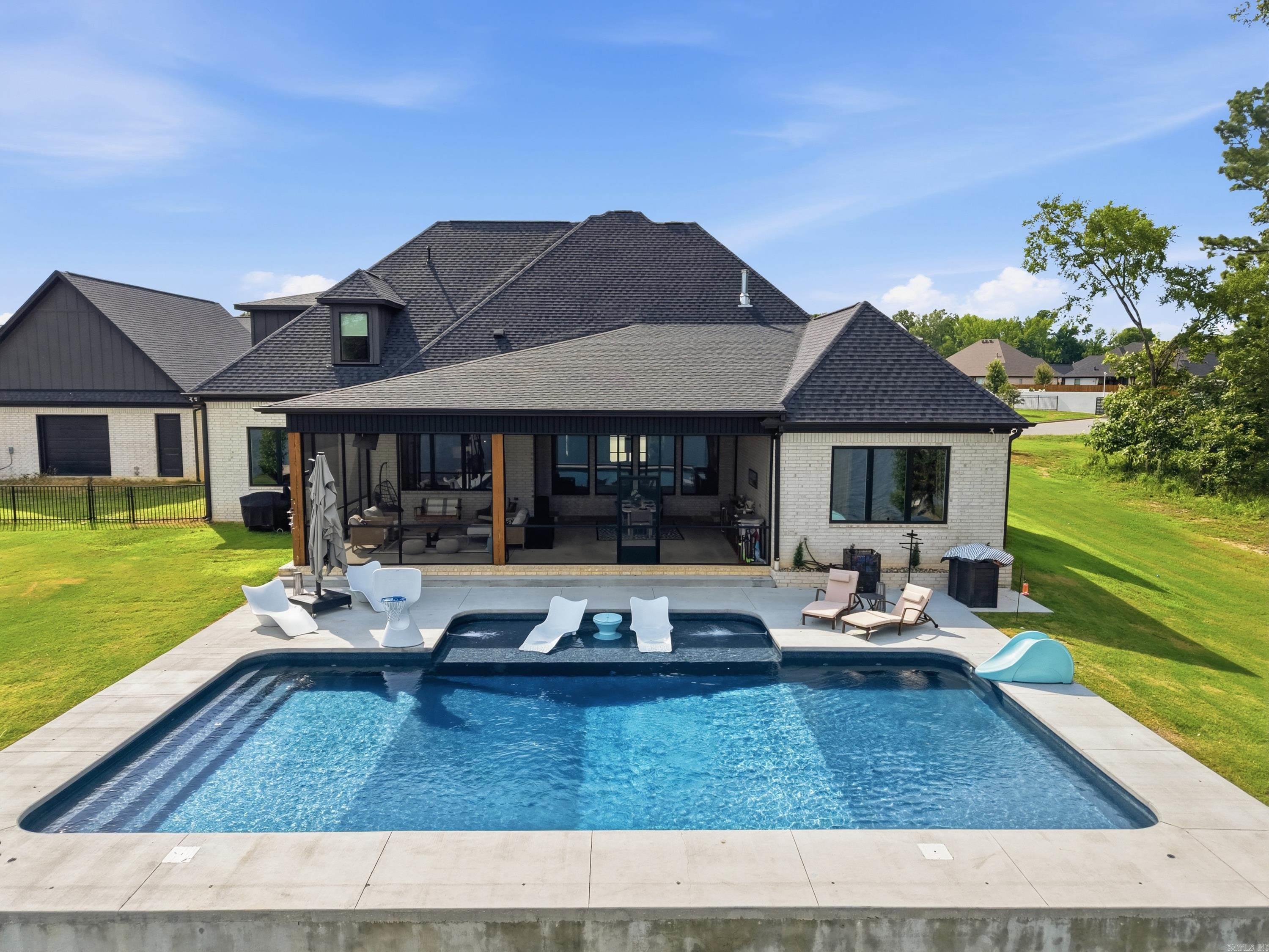 7446 Lake Point  Benton, AR
