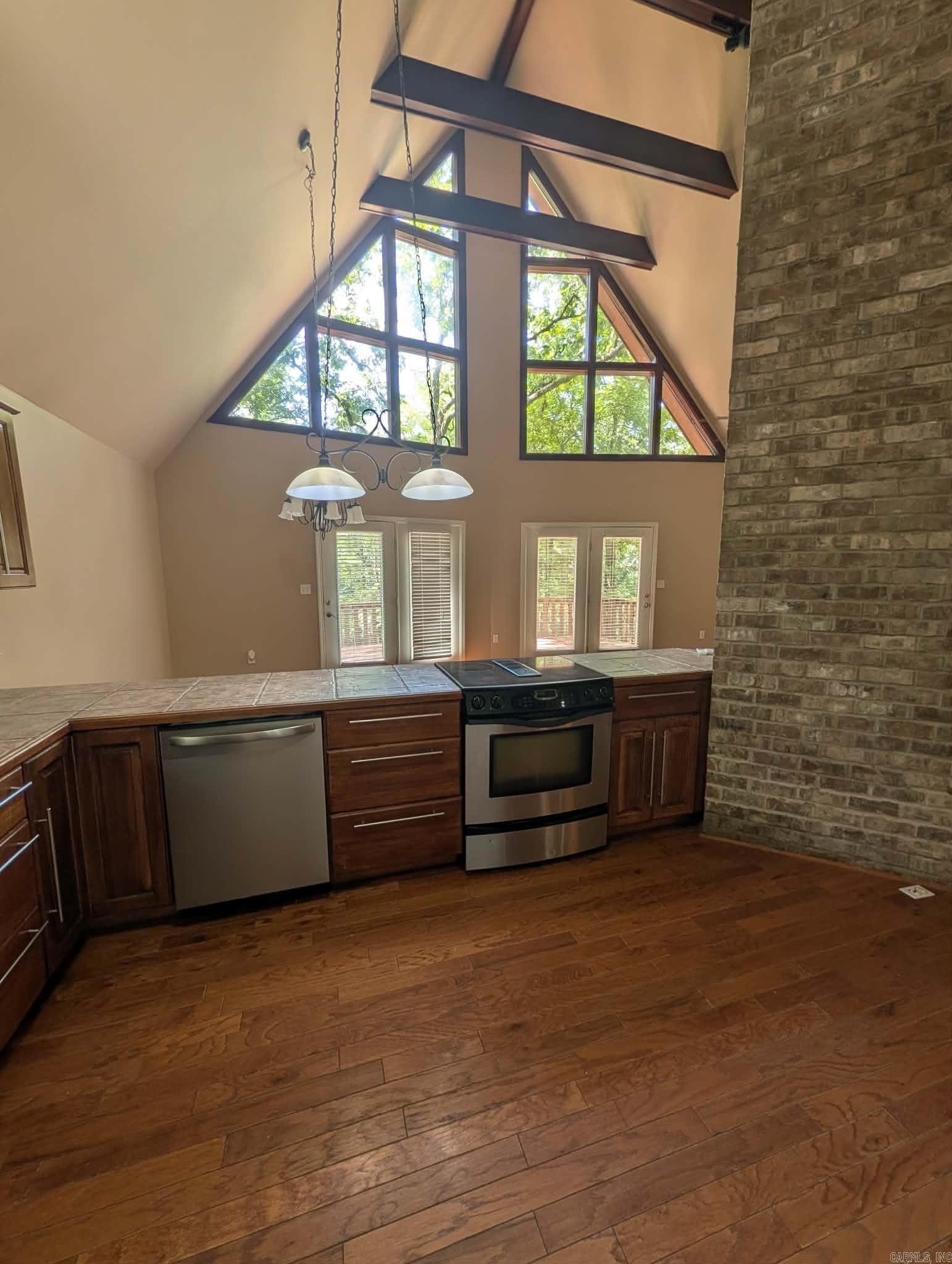 345 N Valley  Searcy, AR