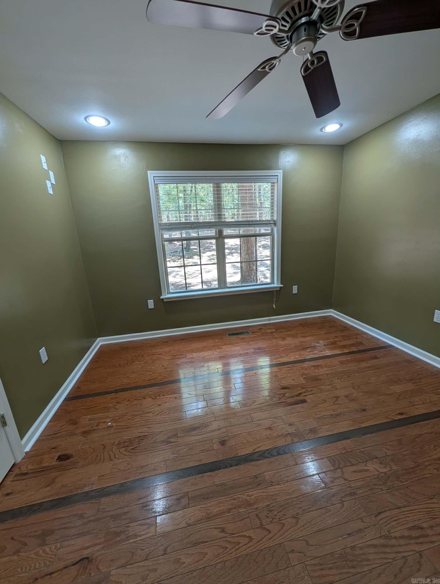 345 N Valley  Searcy, AR