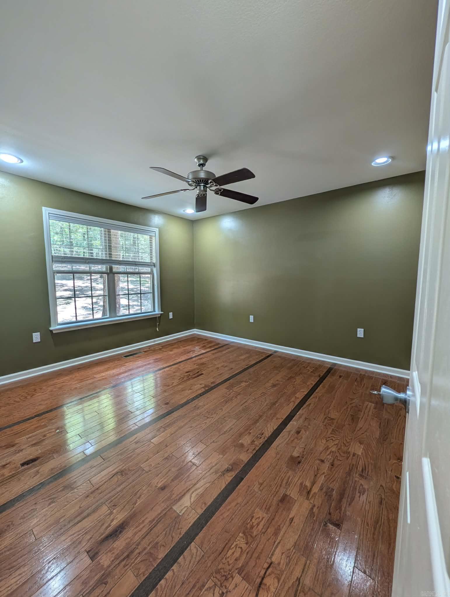 345 N Valley  Searcy, AR