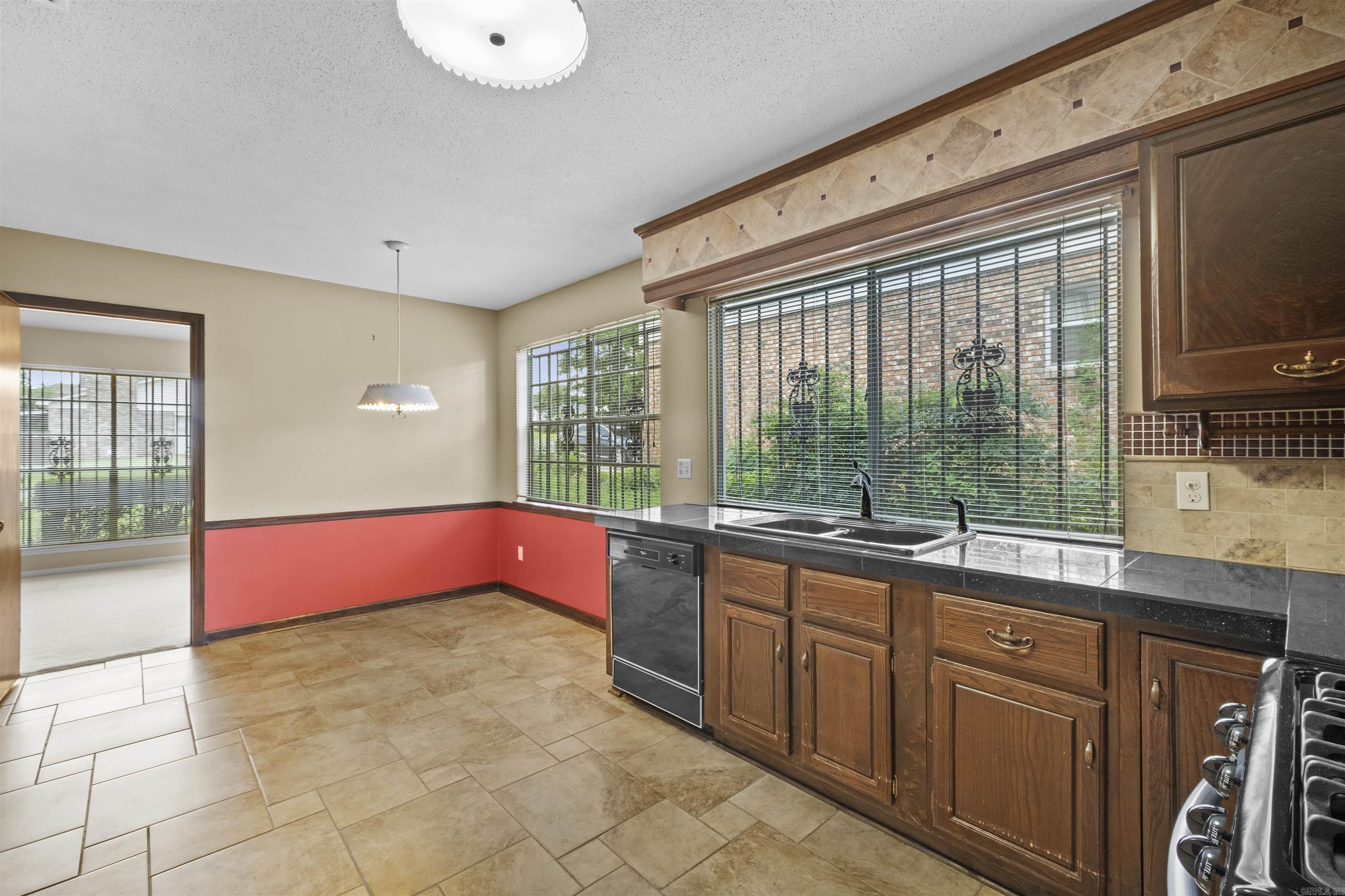 4 Pleasant Ct  Little Rock, AR