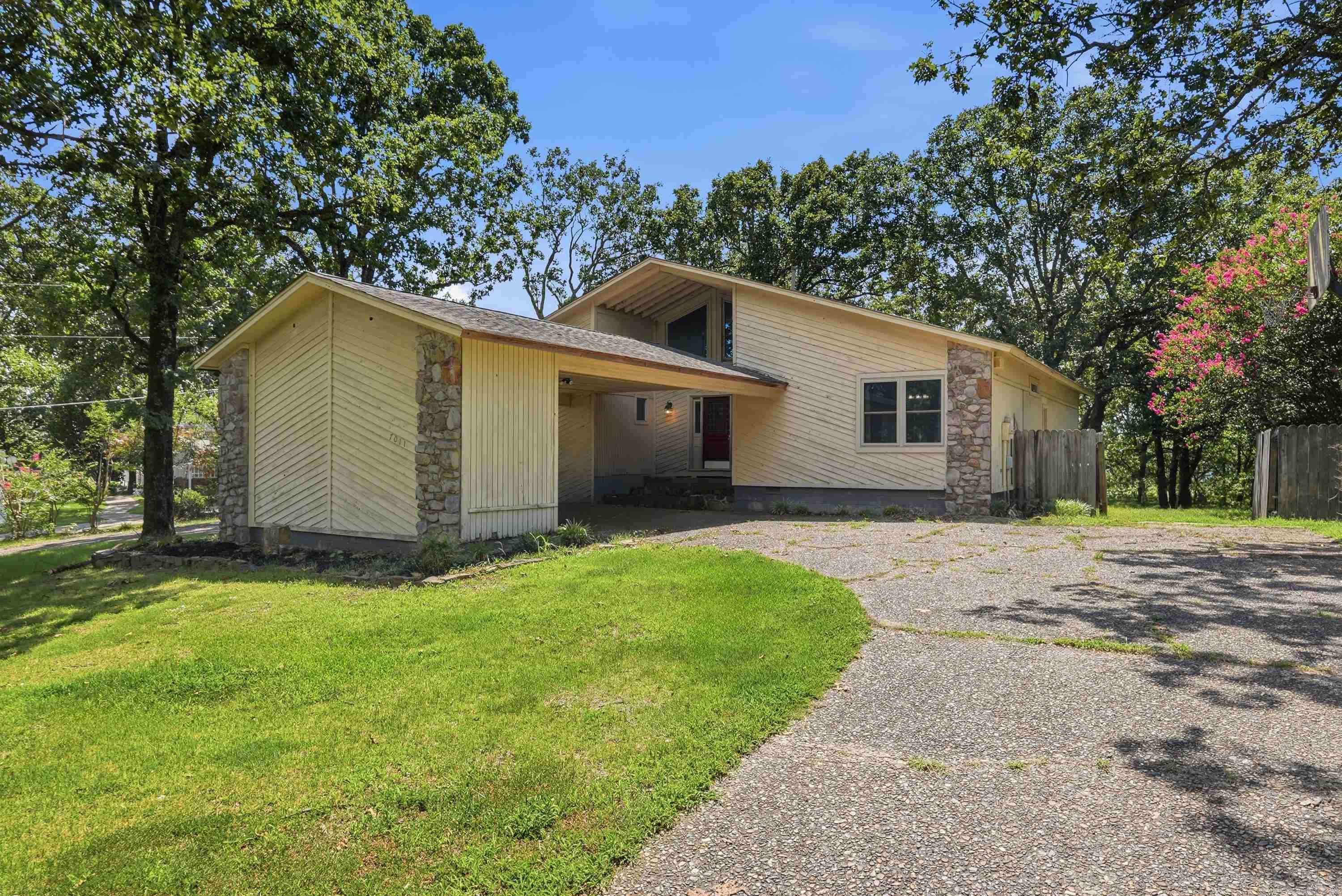 7011 Southpoint  North Little Rock, AR
