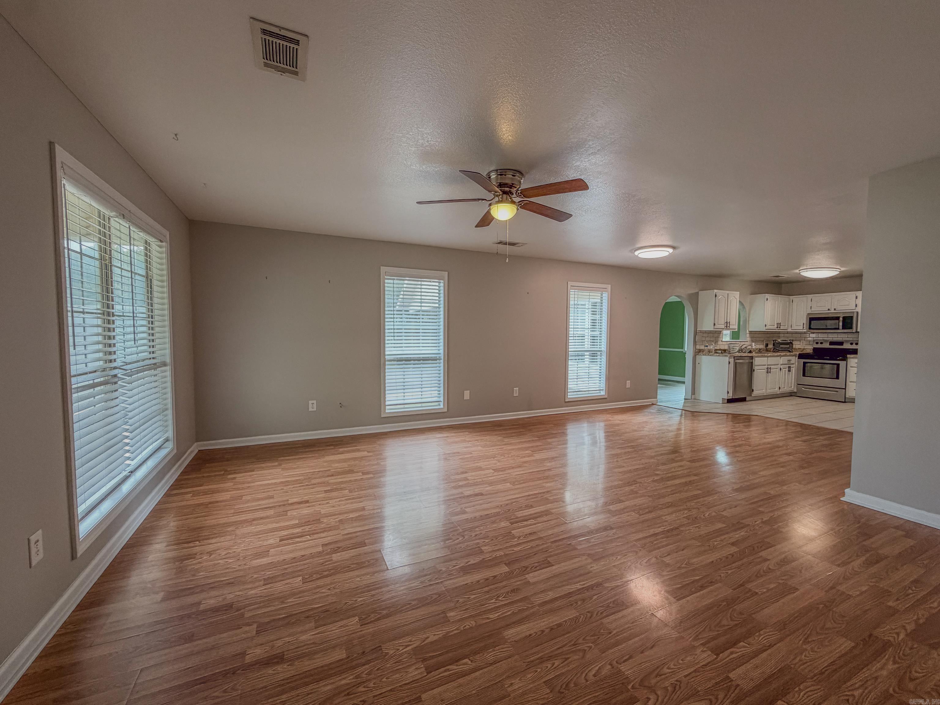 2901 N 5th  Paragould, AR