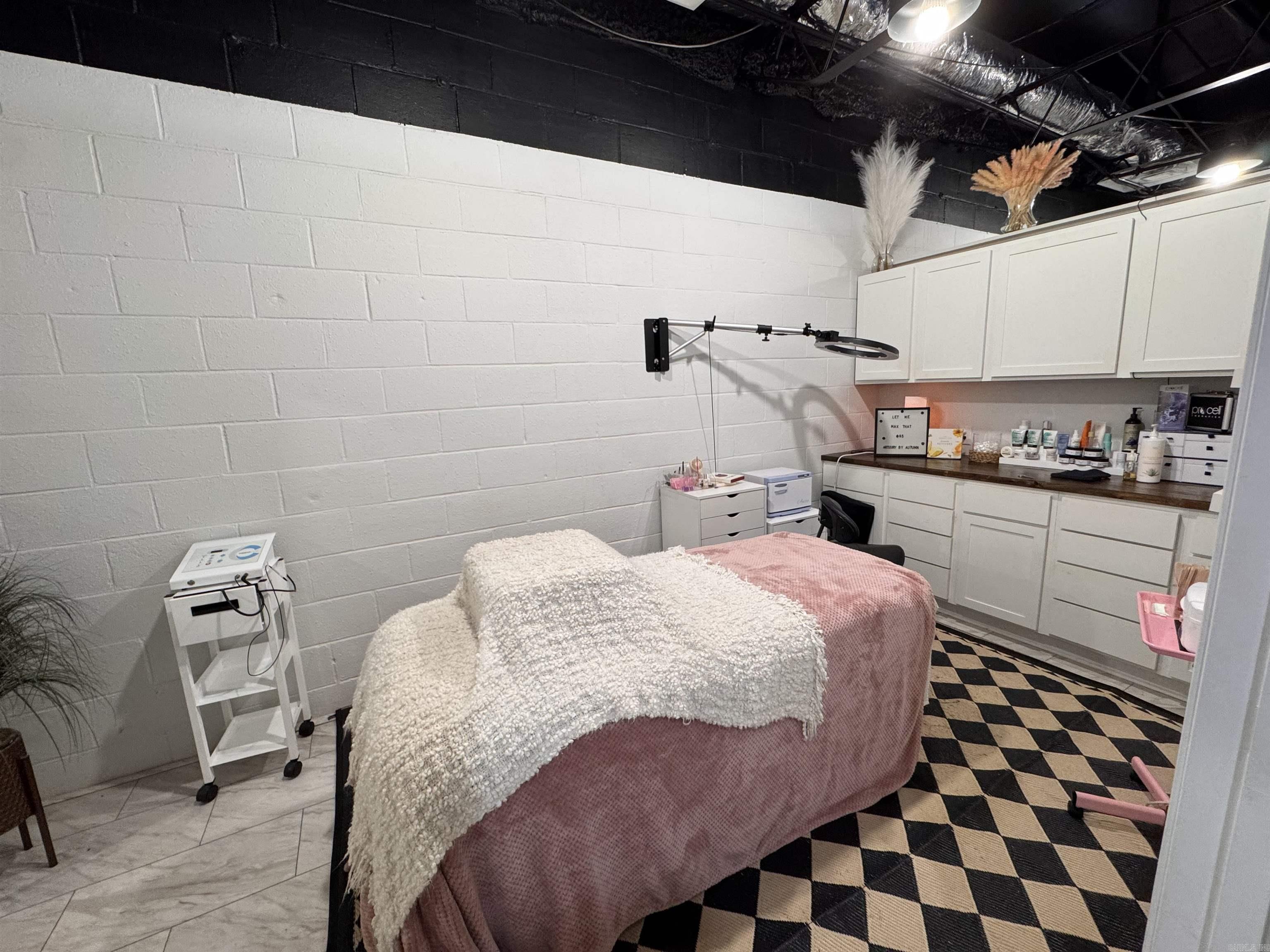 504 A S Main  Stuttgart, AR