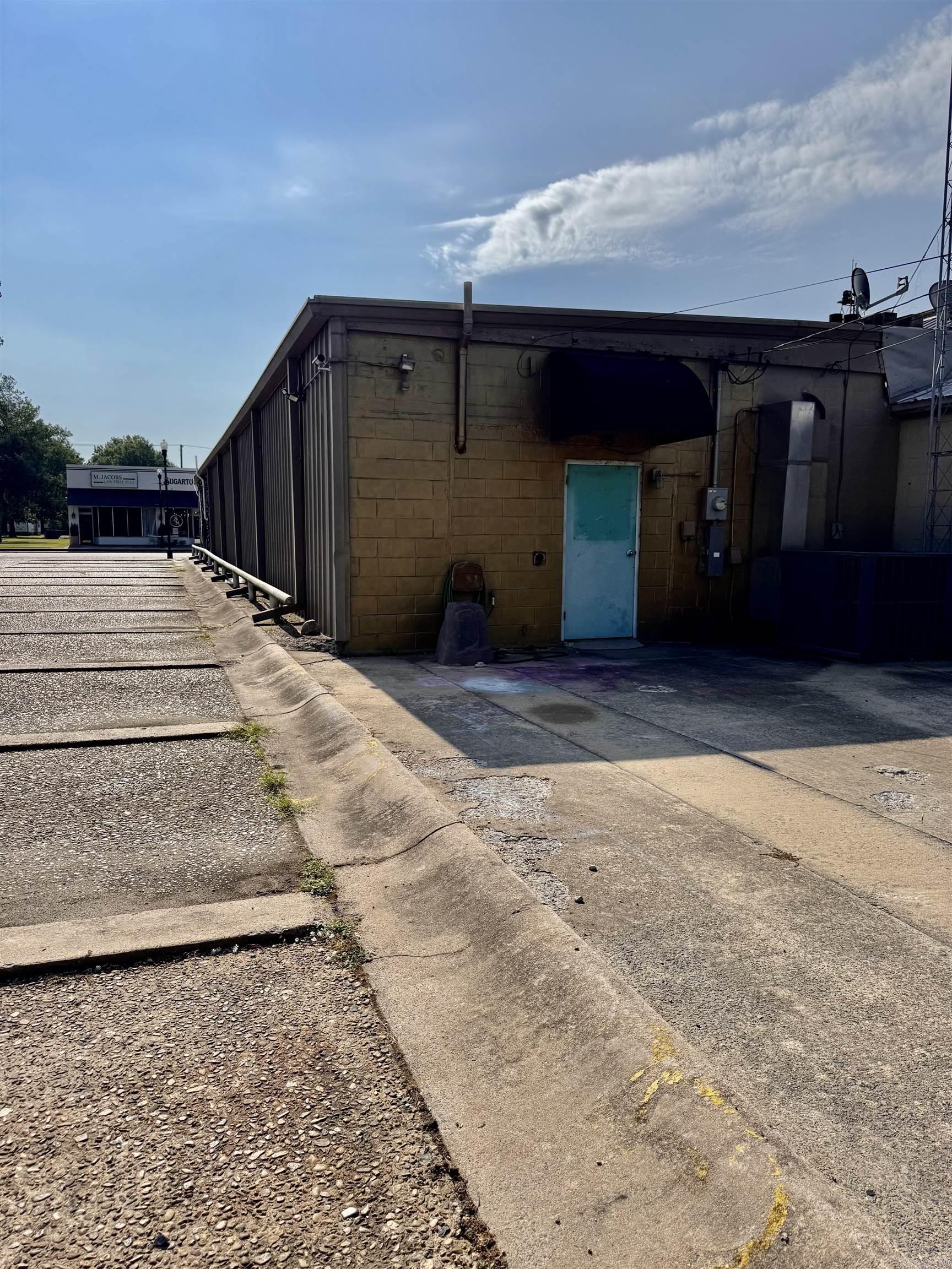 504 A S Main  Stuttgart, AR
