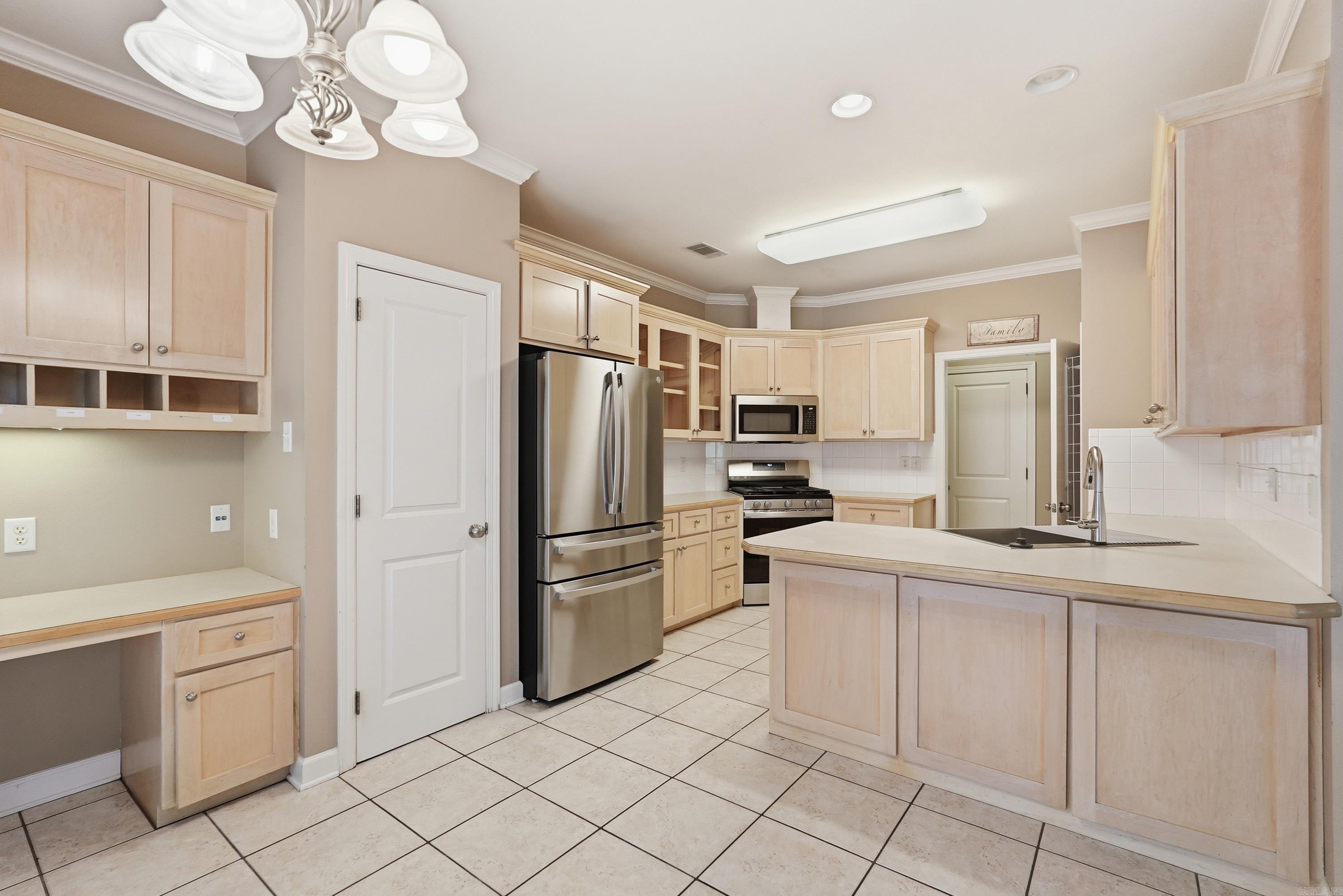 1521 Hidden Creek  Sherwood, AR