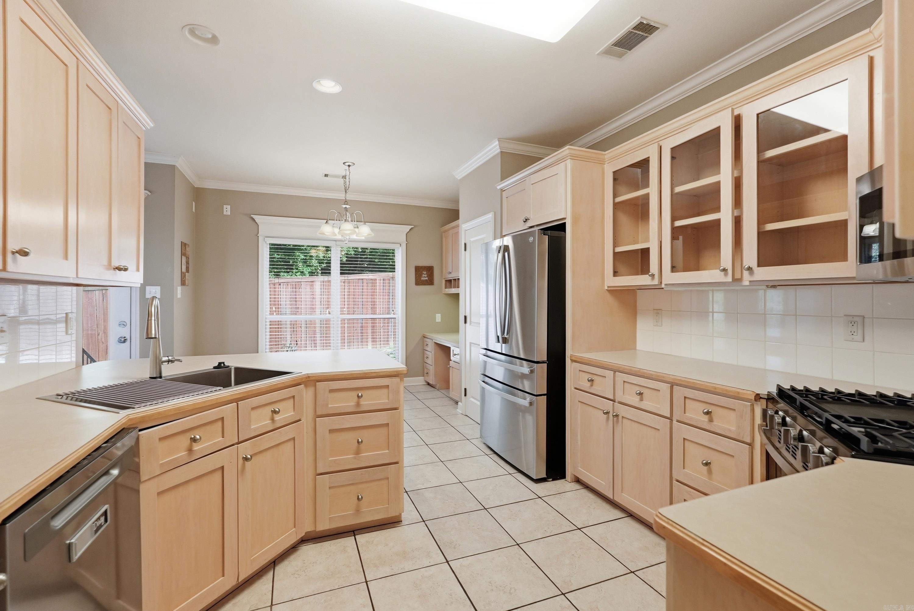 1521 Hidden Creek  Sherwood, AR