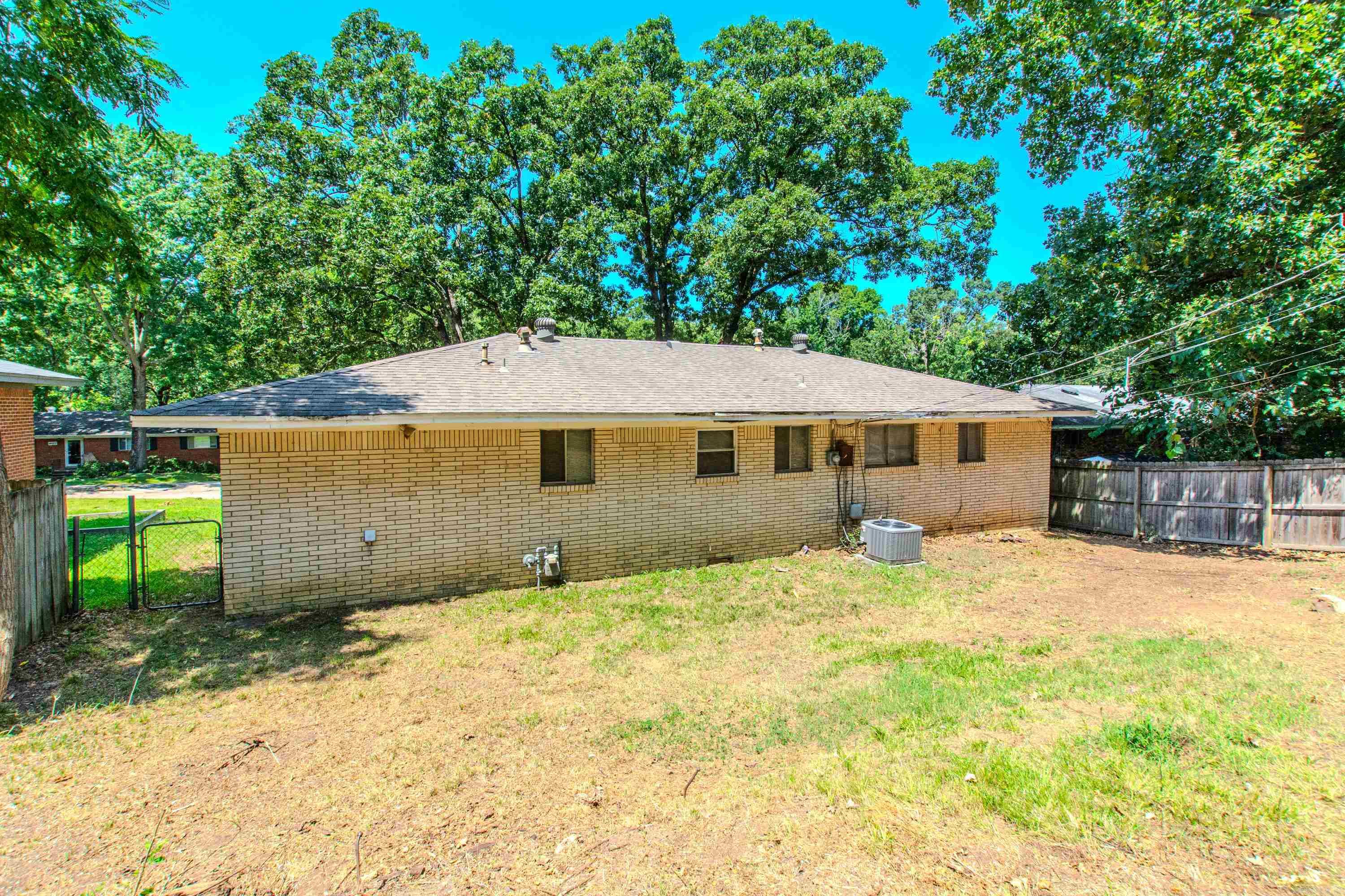 4930 Oaklawn Dr.  North Little Rock, AR