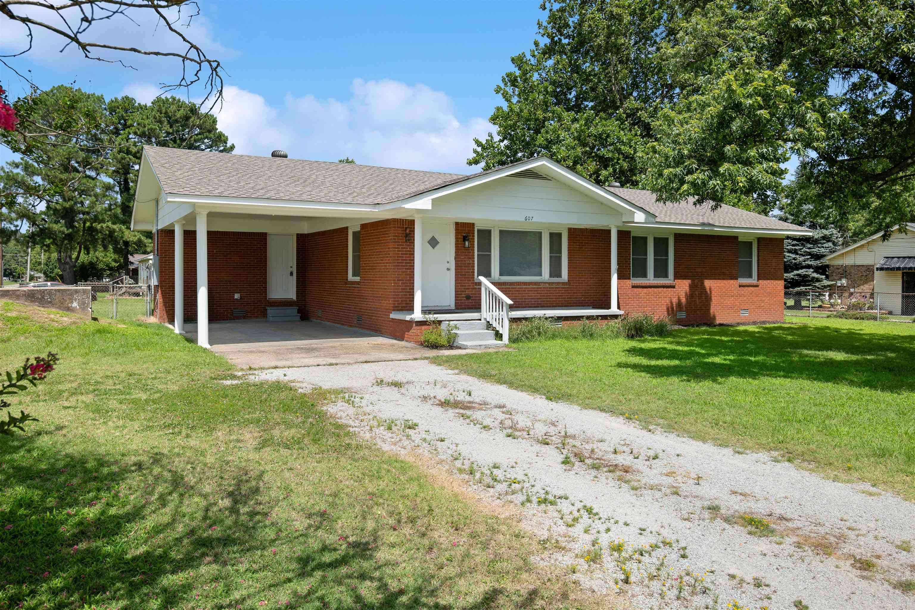 607 Lake  Lake City, AR
