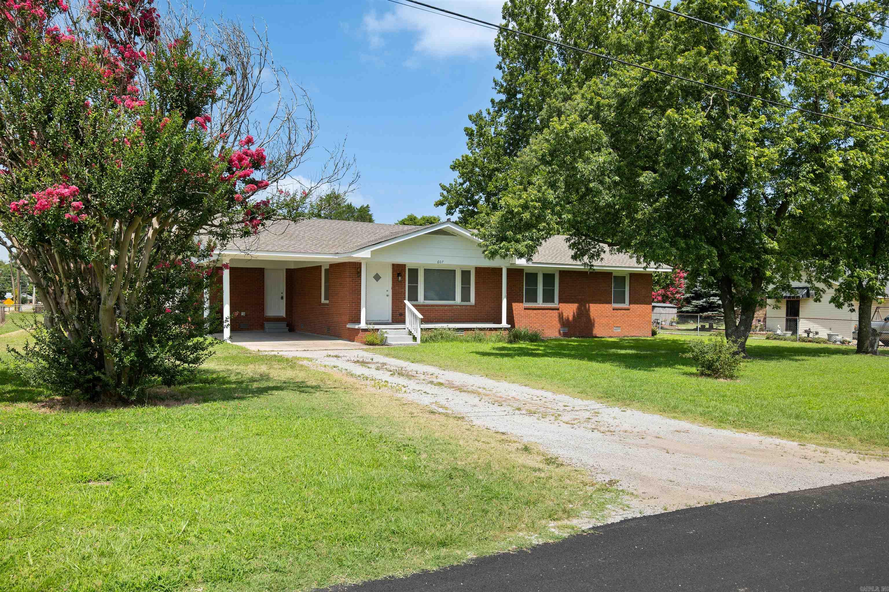 607 Lake  Lake City, AR