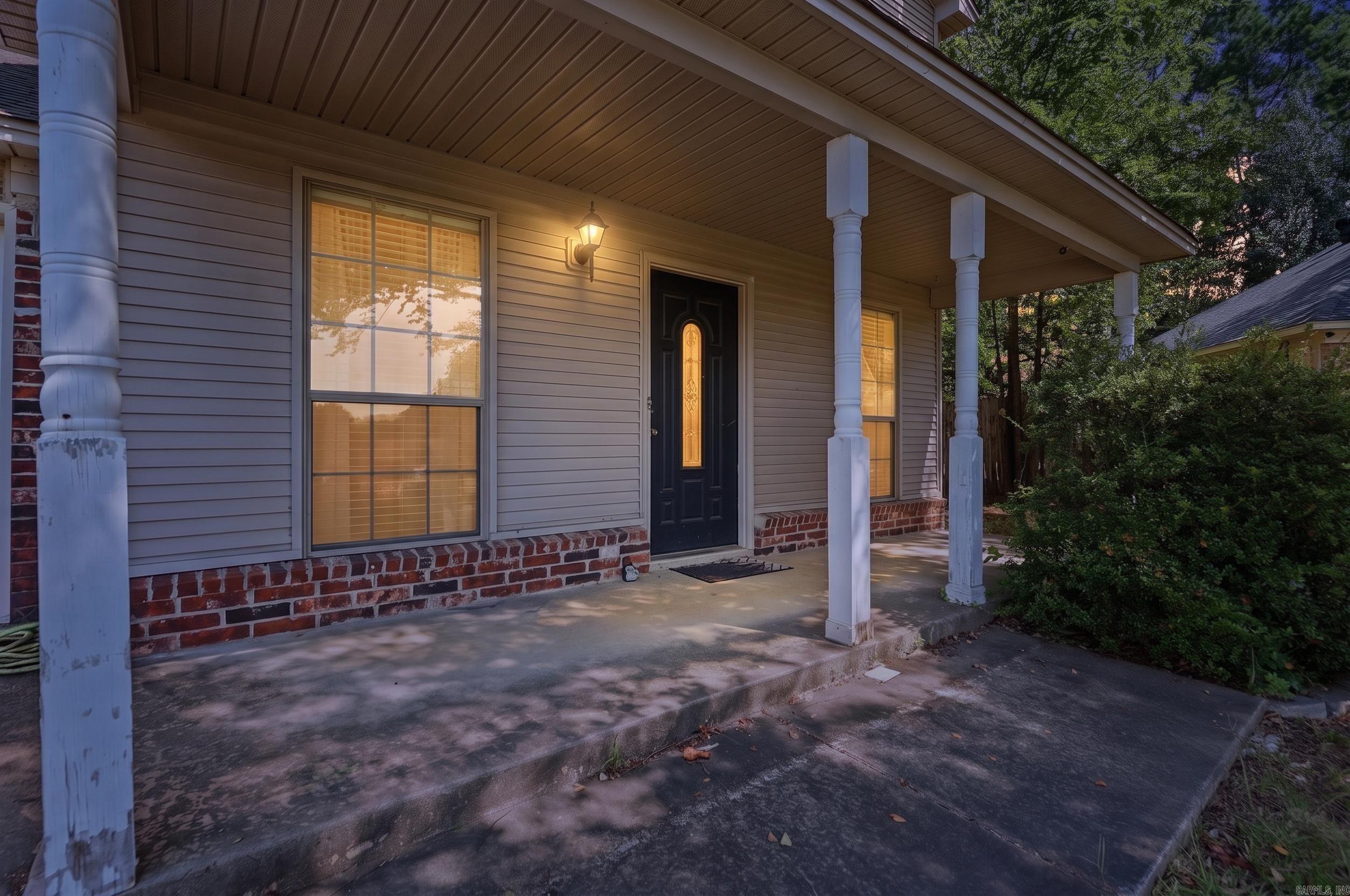 1126 Oakview Cove  Benton, AR
