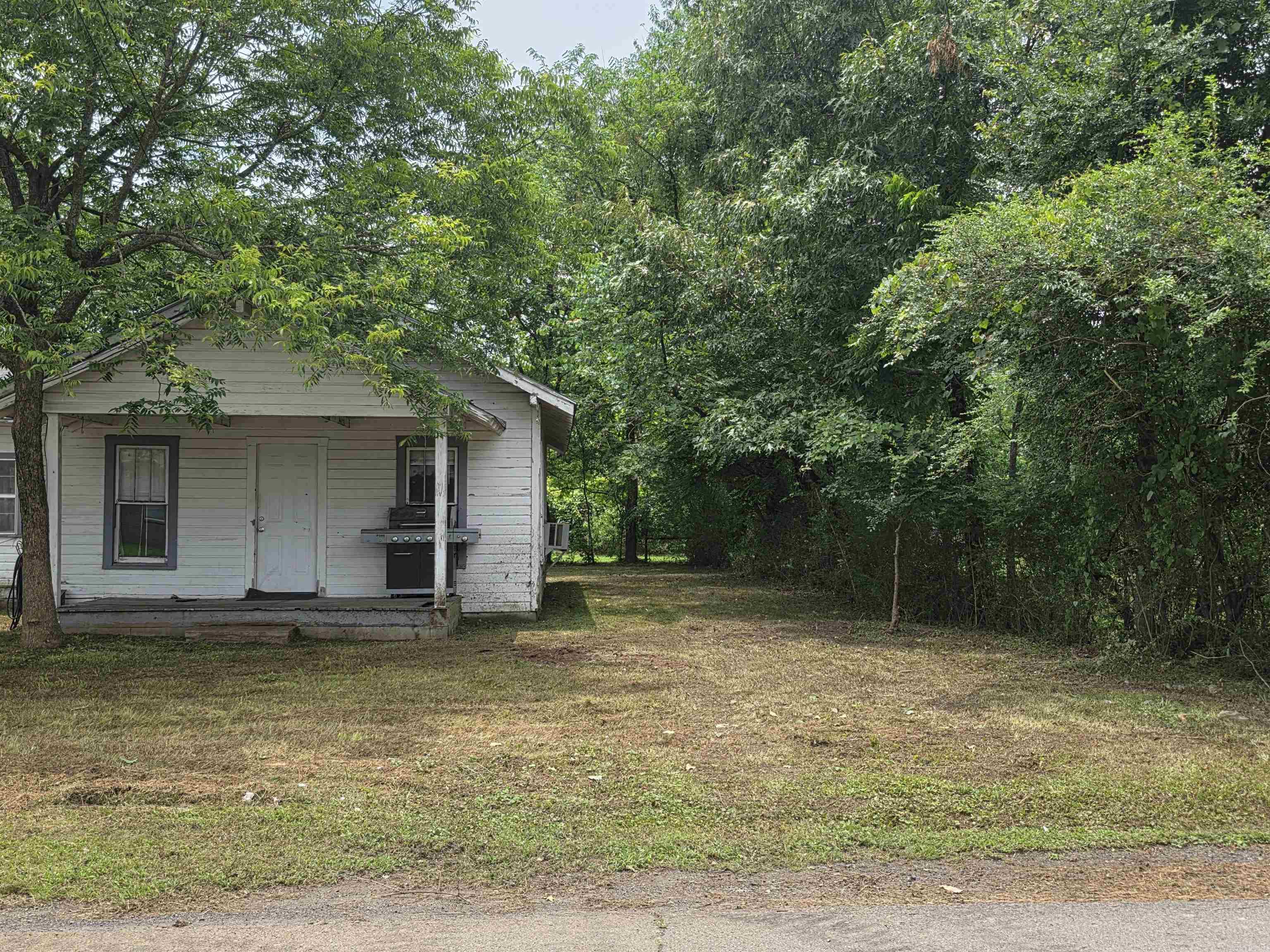 1604 Reeves  Mena, AR