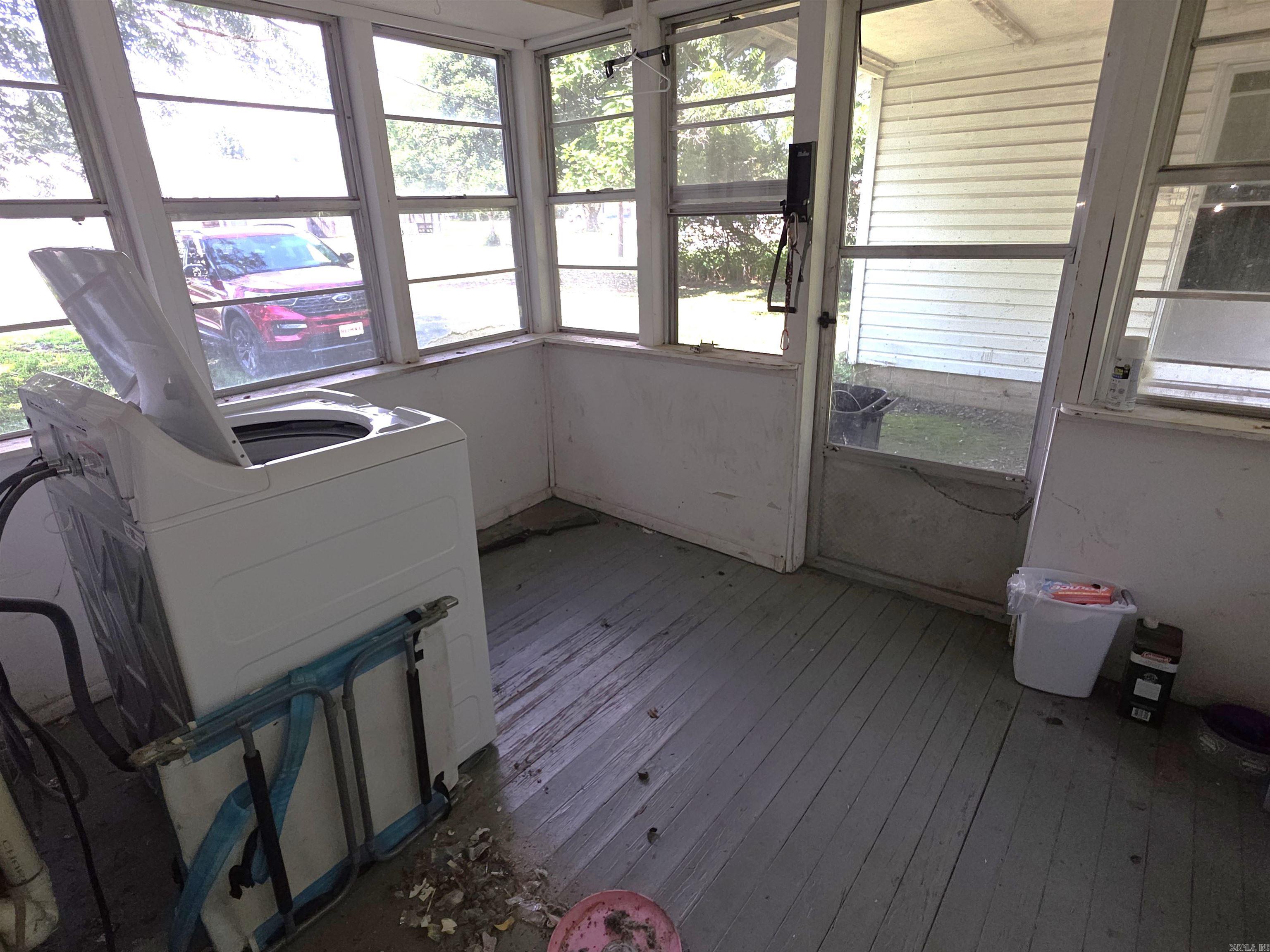 1604 Reeves  Mena, AR