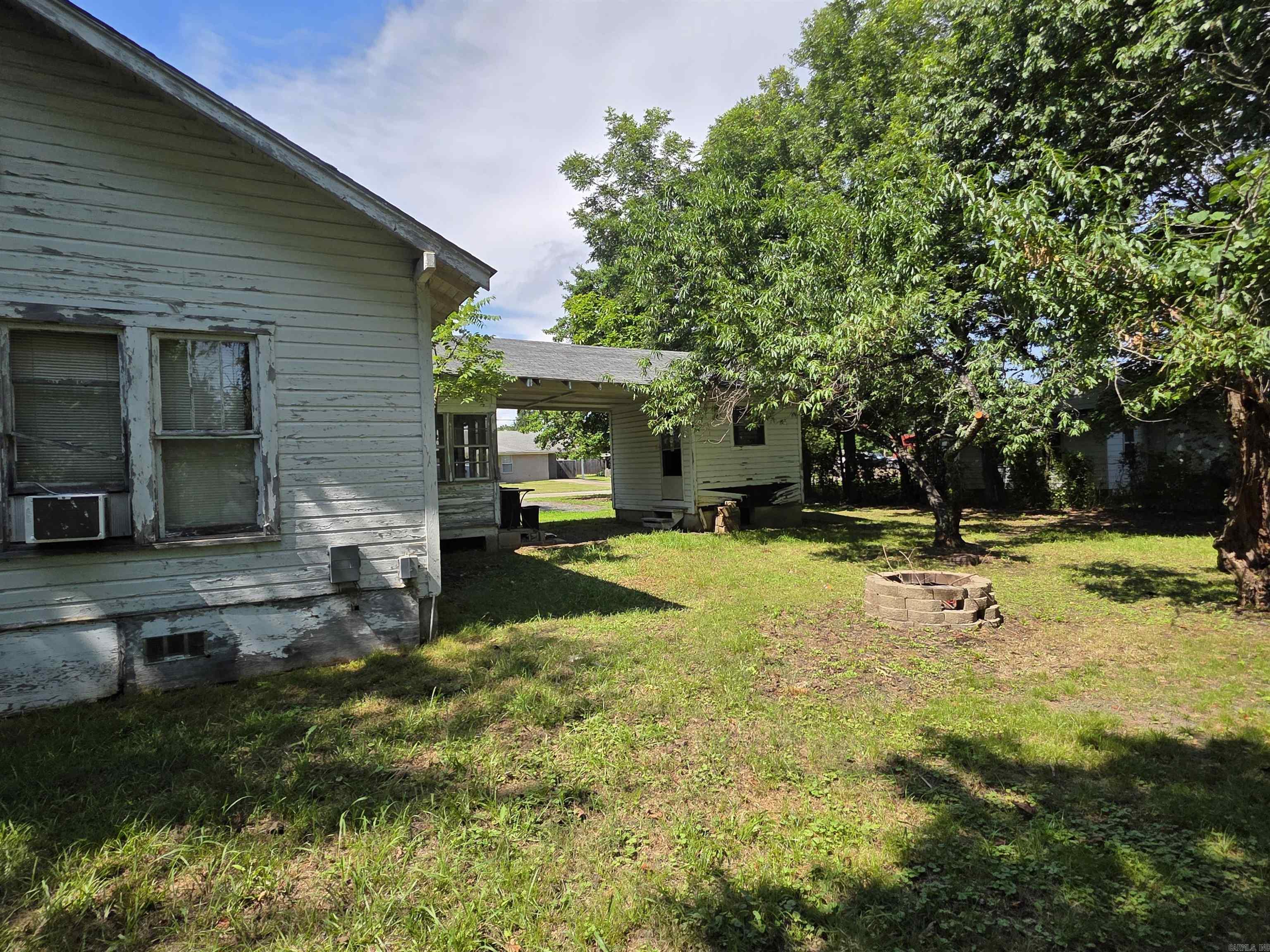1604 Reeves  Mena, AR