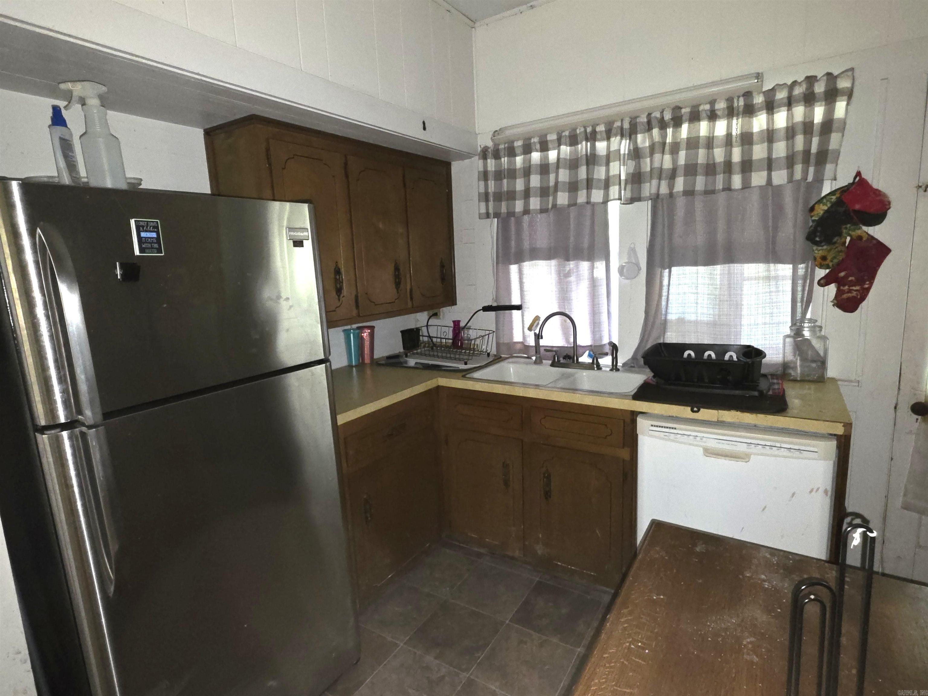 1604 Reeves  Mena, AR
